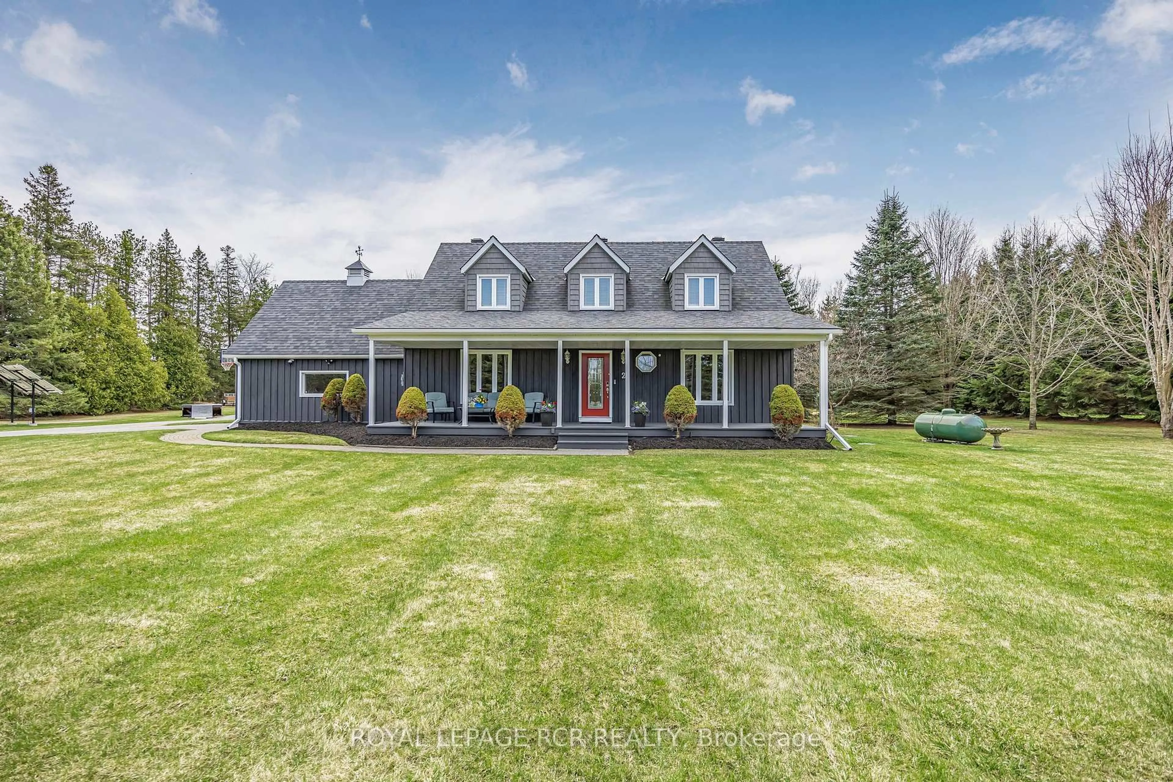 A pic from outside/outdoor area/front of a property/back of a property/a pic from drone, unknown for 2 Tioga Blvd, Adjala-Tosorontio Ontario L0M 1J0