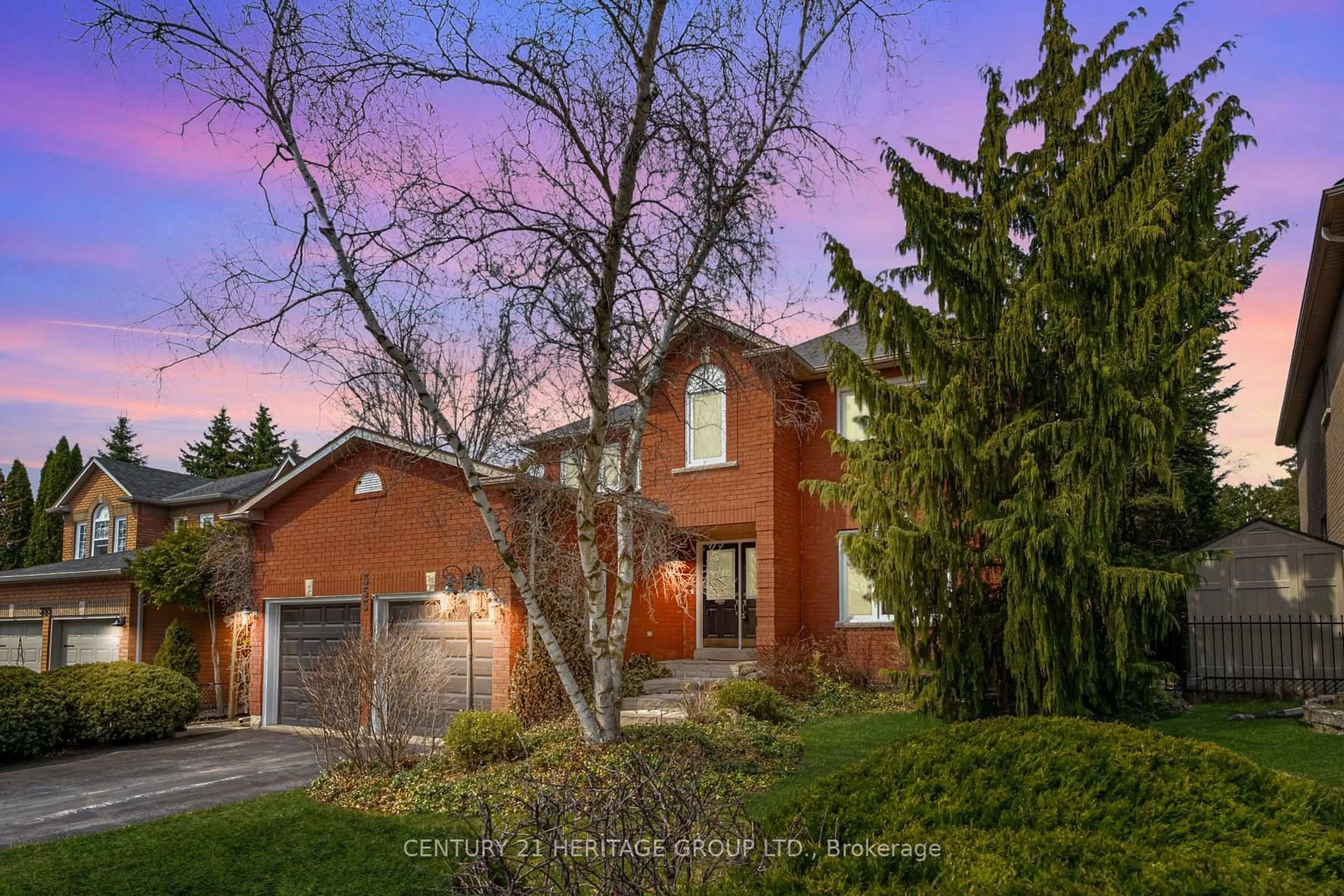 Home with brick exterior material, street for 353 Alex Doner Dr, Newmarket Ontario L3X 1G1