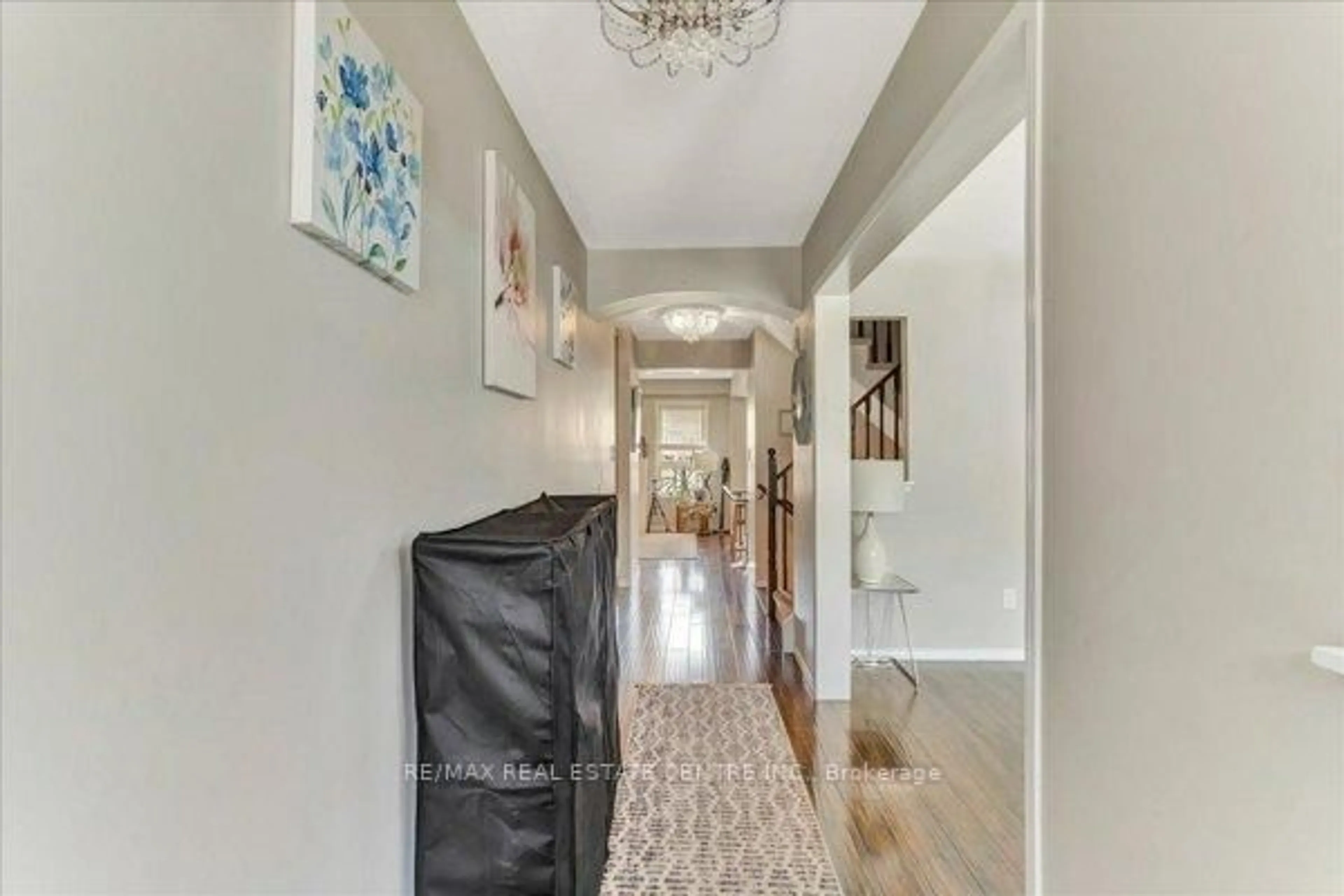 Indoor entryway for 240 Armstrong Cres, Bradford West Gwillimbury Ontario L3Z 2A4