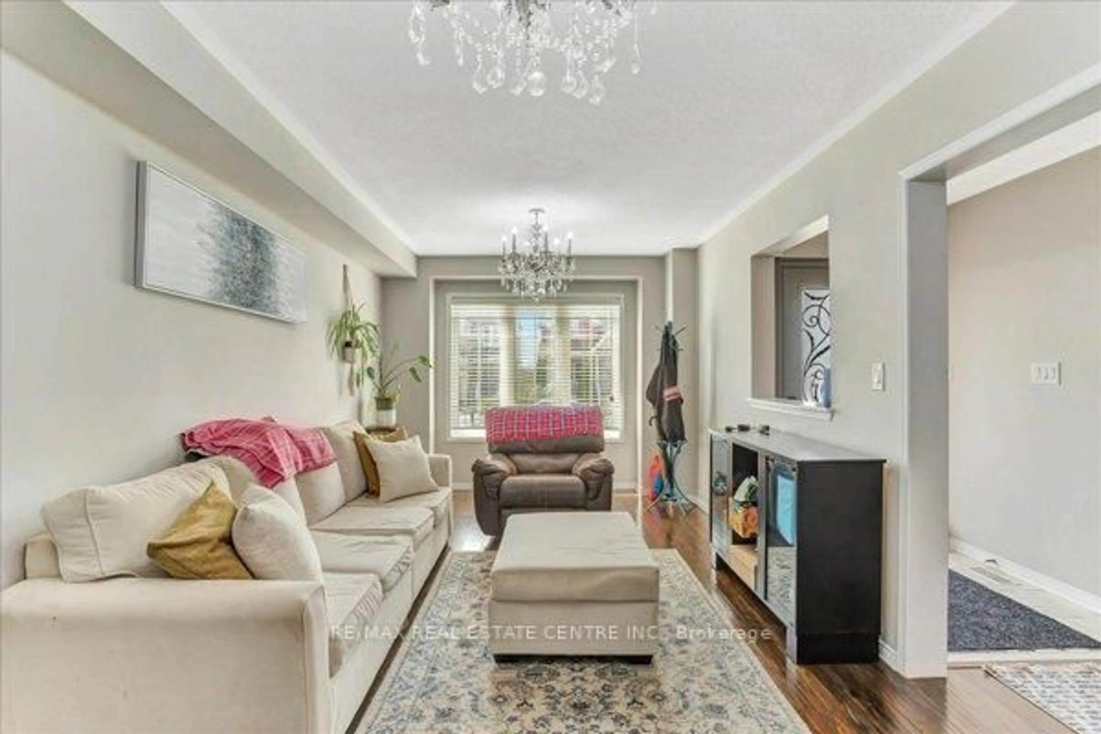 Living room with furniture, unknown for 240 Armstrong Cres, Bradford West Gwillimbury Ontario L3Z 2A4