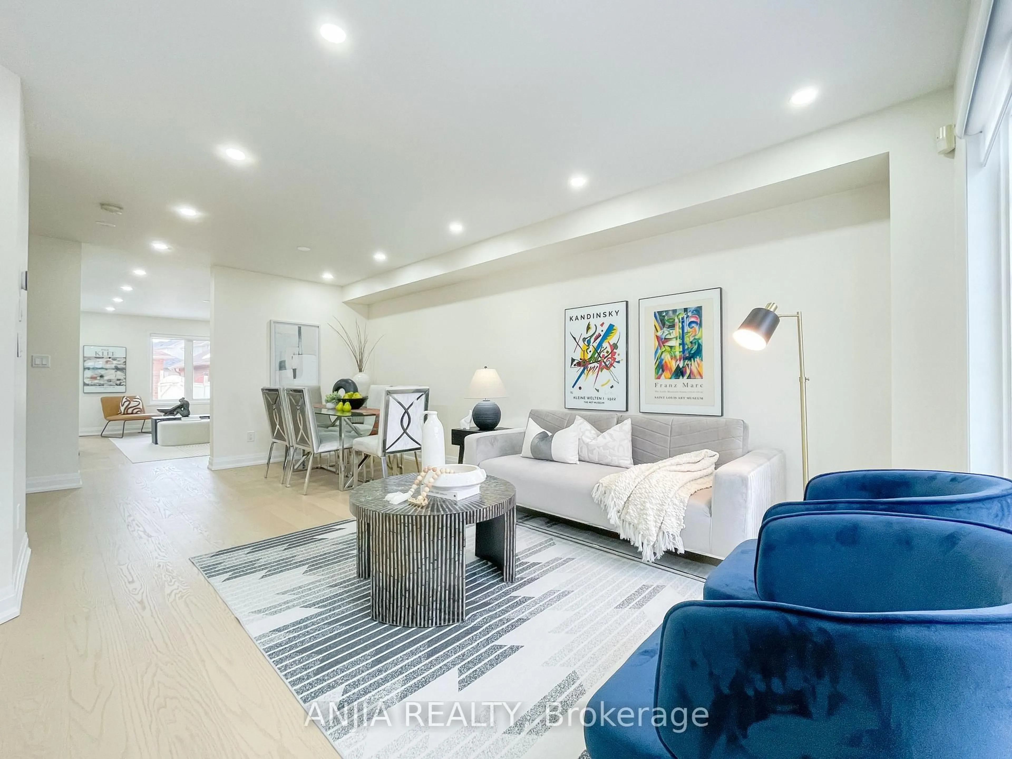 Living room with furniture, unknown for 2330 Bur Oak Ave, Markham Ontario L6E 1L7