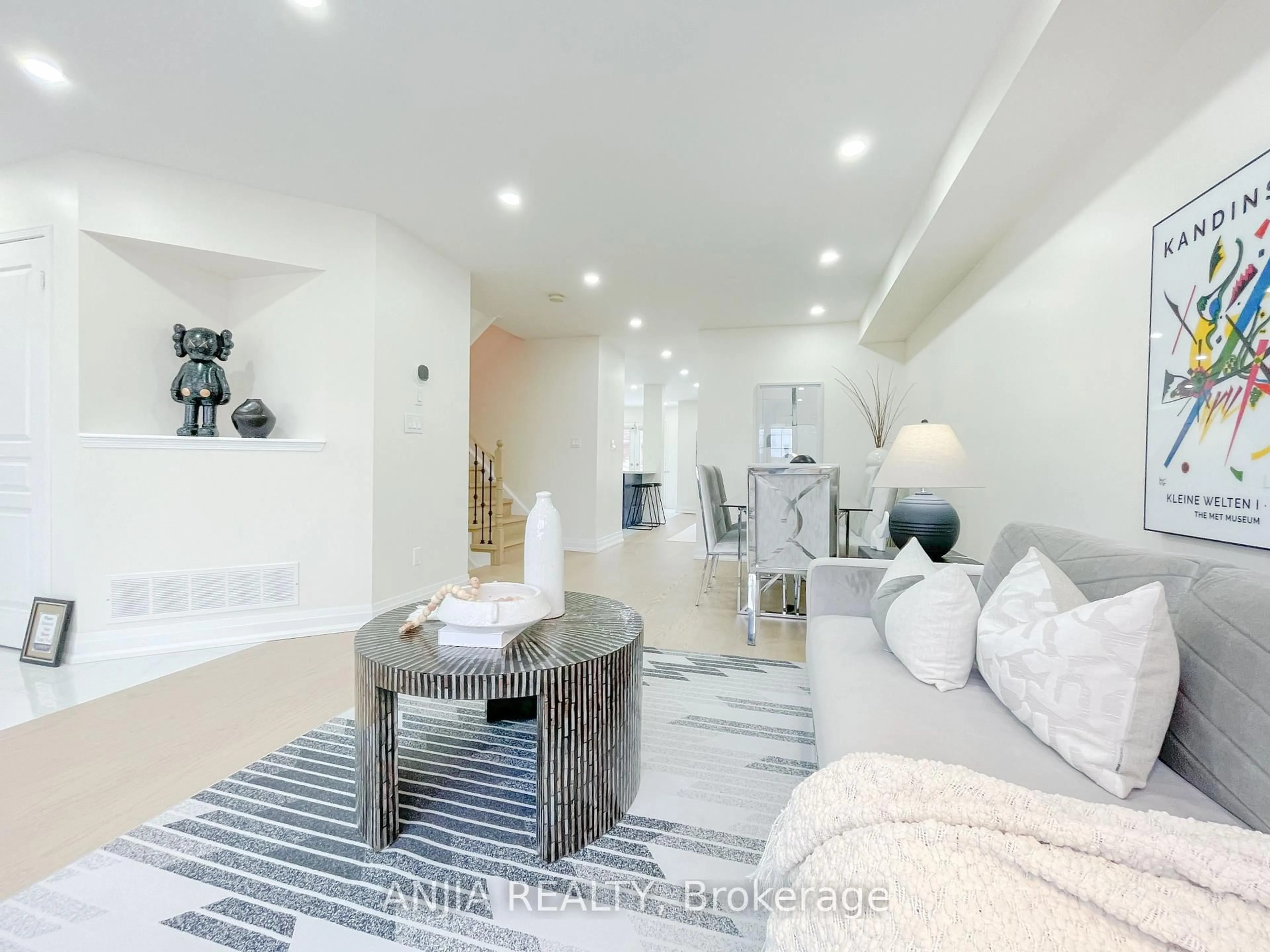 Living room with furniture, ceramic/tile floor for 2330 Bur Oak Ave, Markham Ontario L6E 1L7