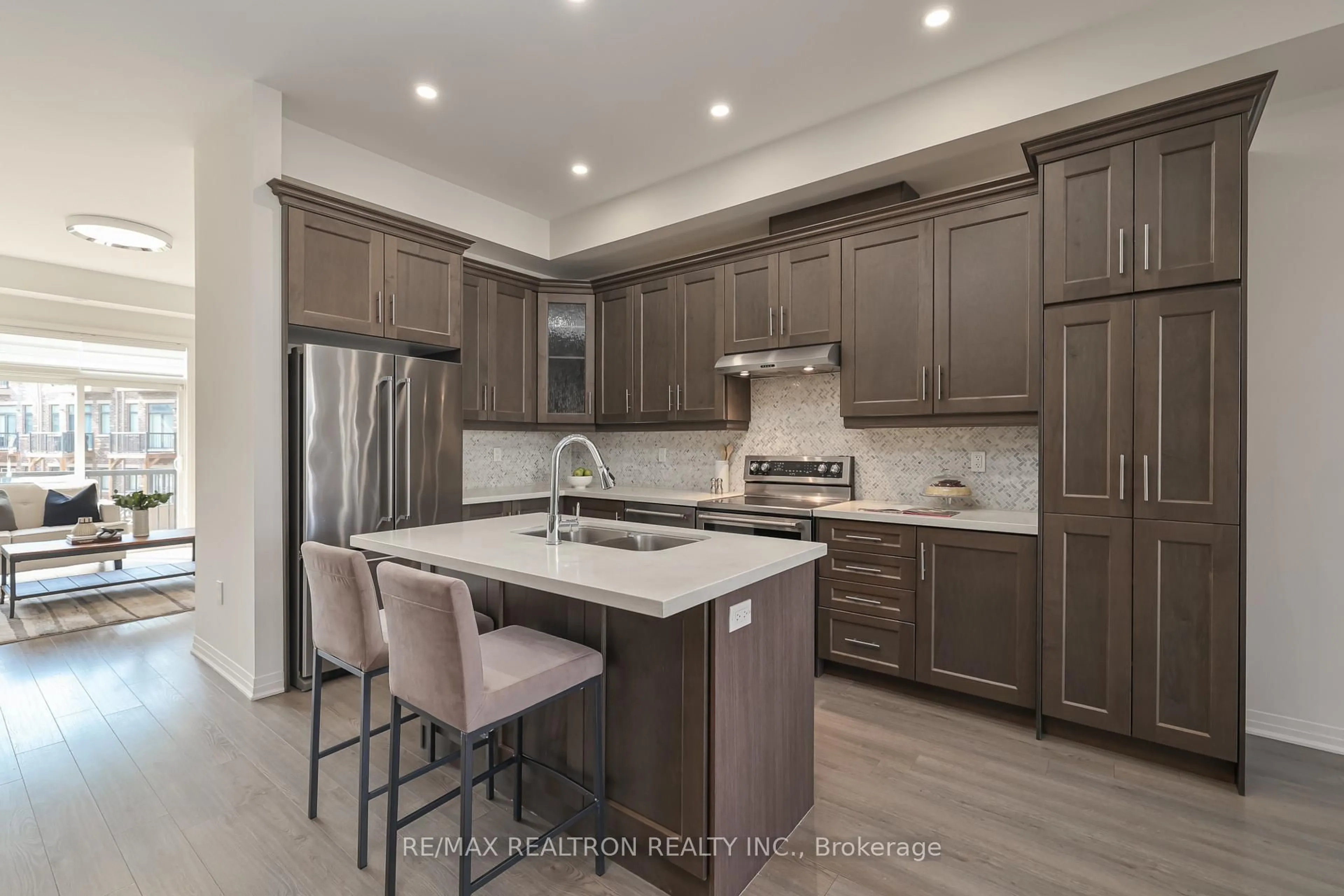 Open concept kitchen, unknown for 252 Thomas Cook Ave, Vaughan Ontario L6A 4Z9