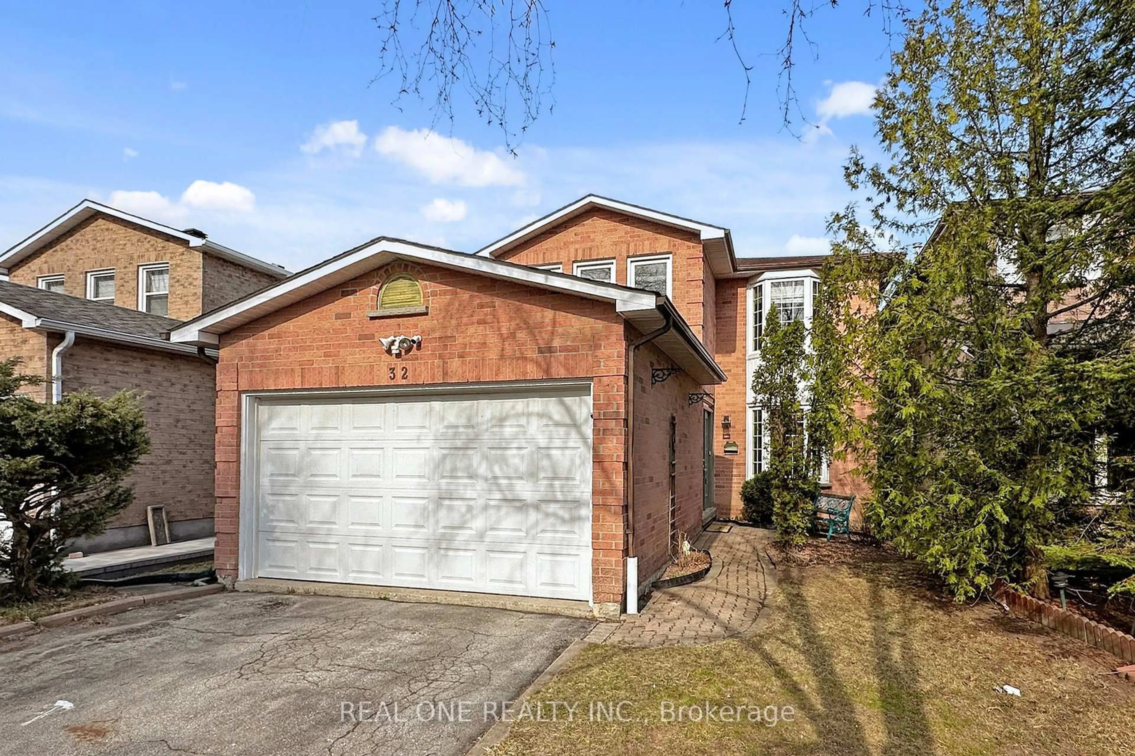 Home with brick exterior material, street for 32 Adrian Cres, Markham Ontario L3P 7A1