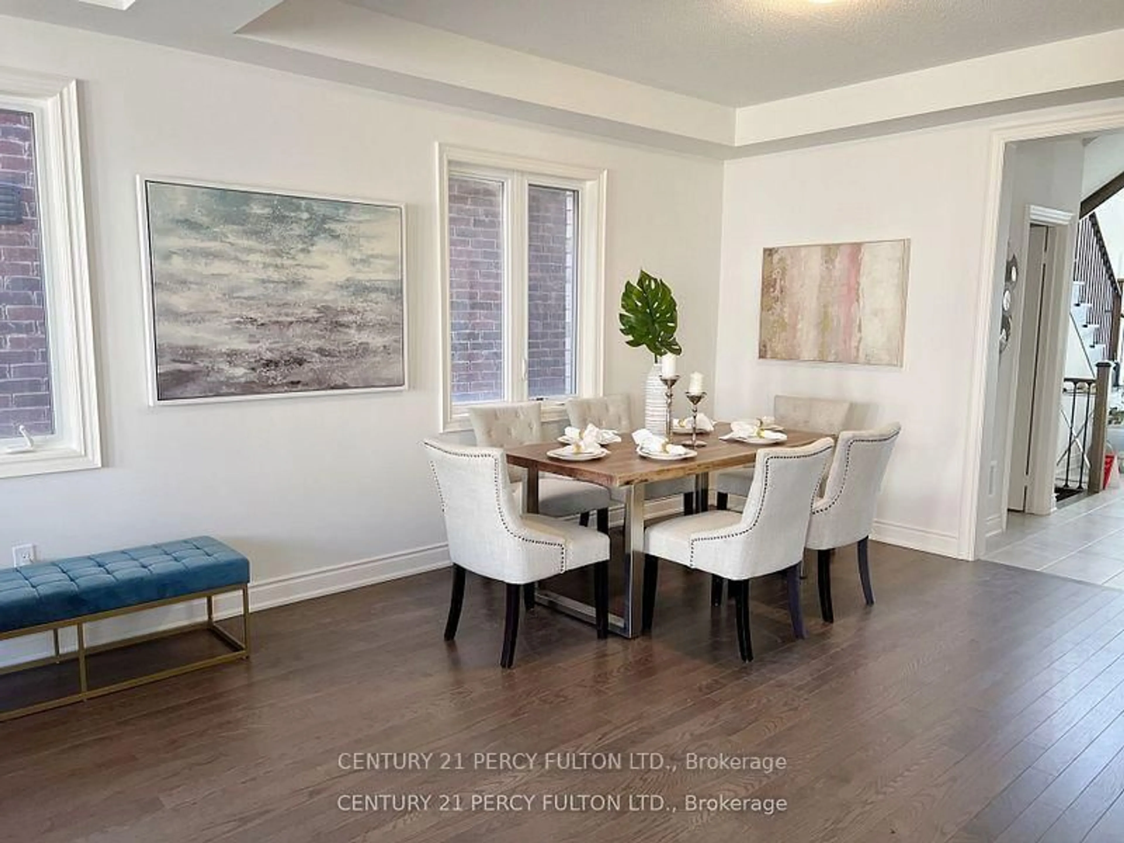 Dining room, wood/laminate floor for 178 Fallharvest Way, Whitchurch-Stouffville Ontario L4A 4W3