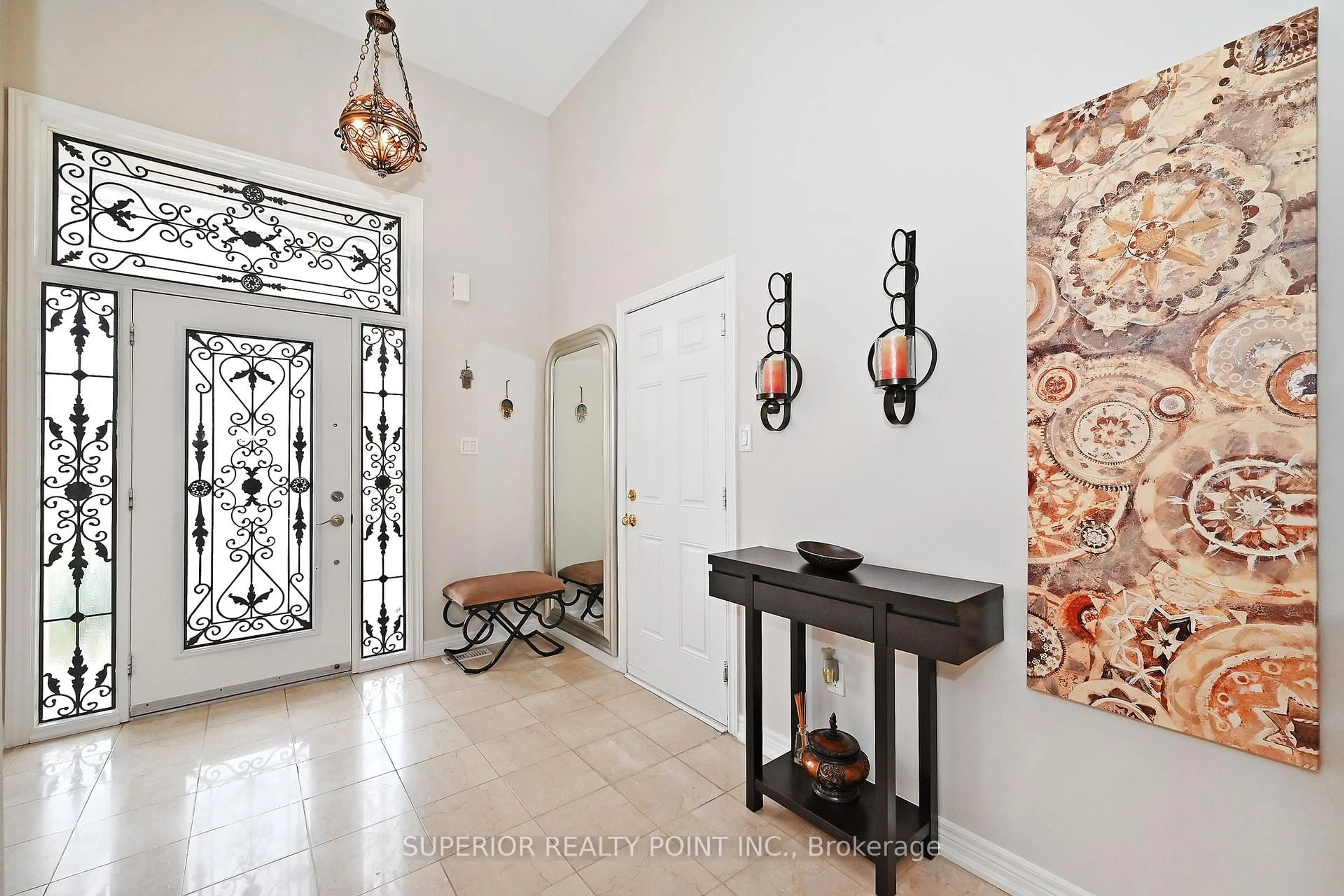 Indoor entryway for 209 Queen Filomena Ave, Vaughan Ontario L6A 0H7