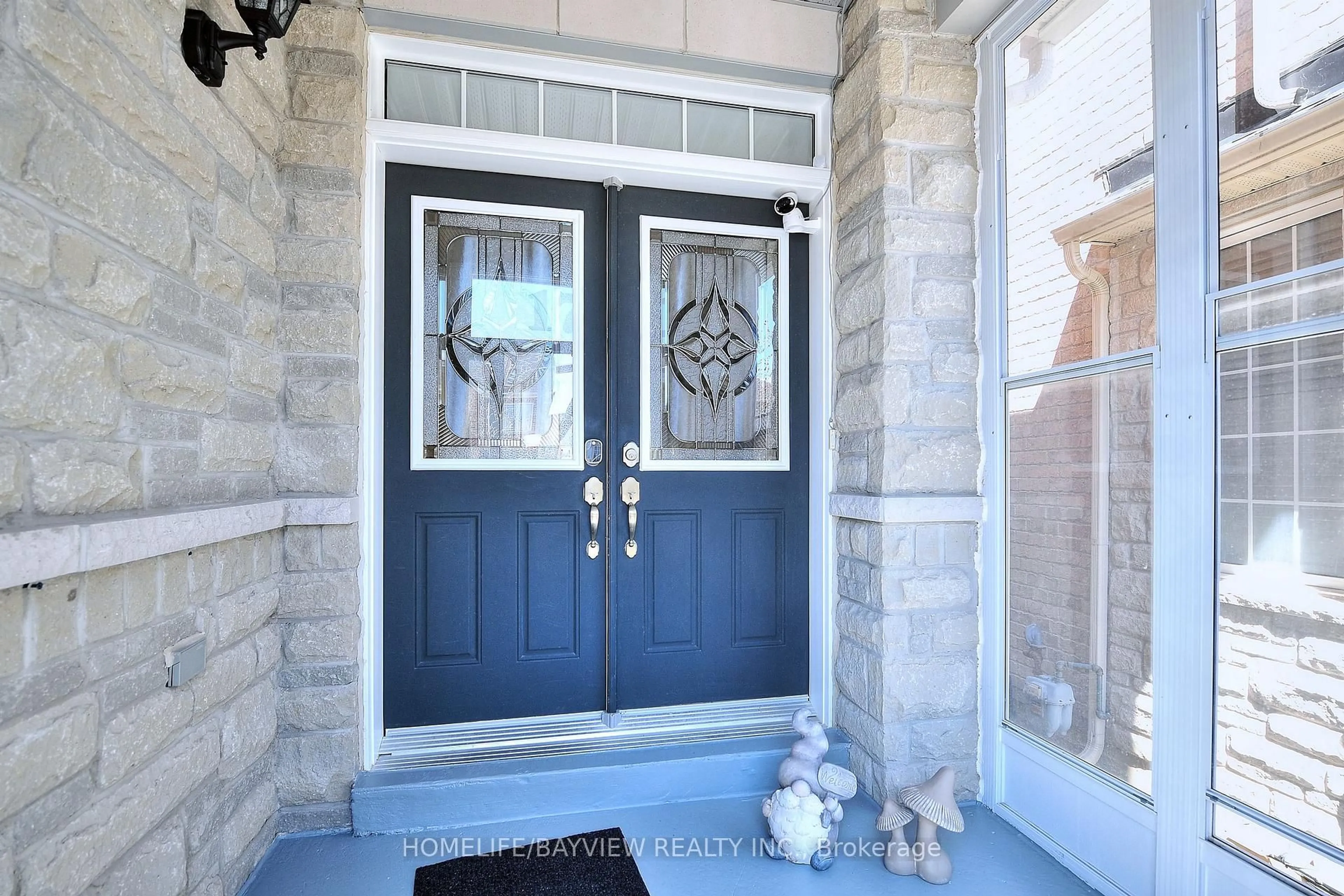 Indoor entryway for 171 Carrier Cres, Vaughan Ontario L6A 0T2