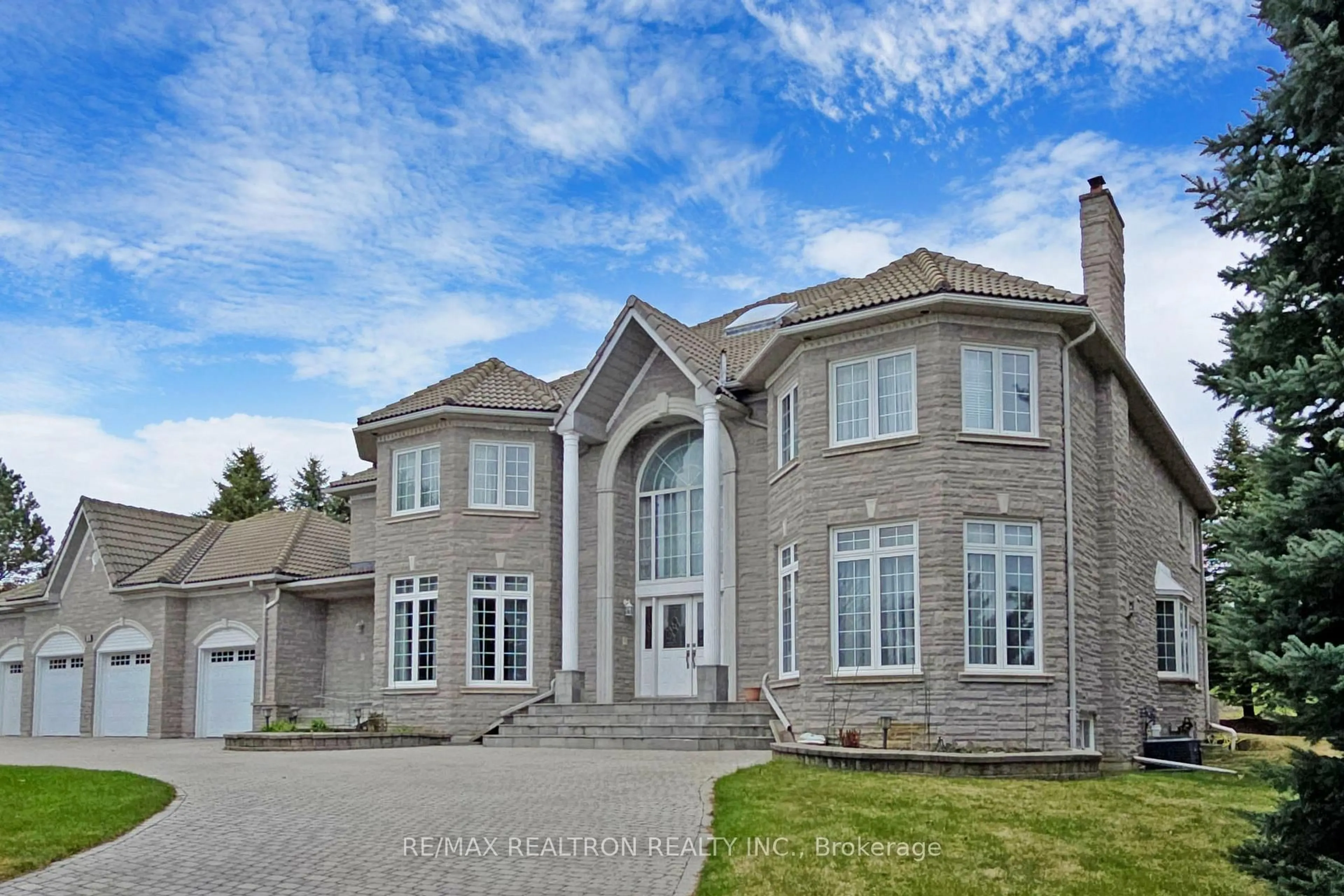 Home with brick exterior material, unknown for 23 Kensington Dr, Richmond Hill Ontario L4E 3M9