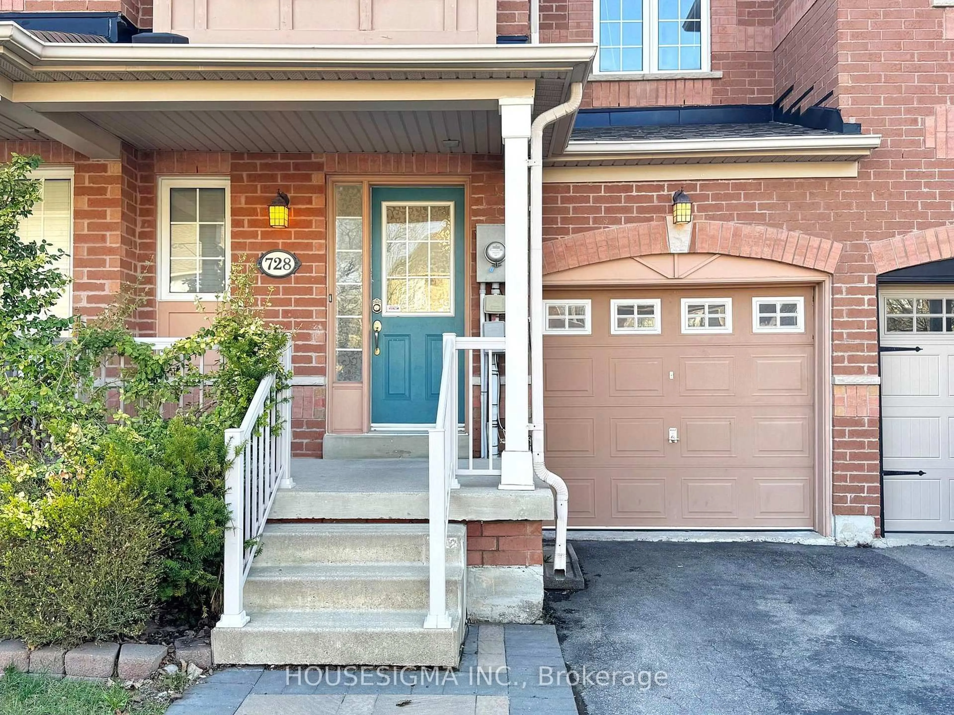 Home with brick exterior material, street for 728 Joe Persechini Dr, Newmarket Ontario L3X 2S1