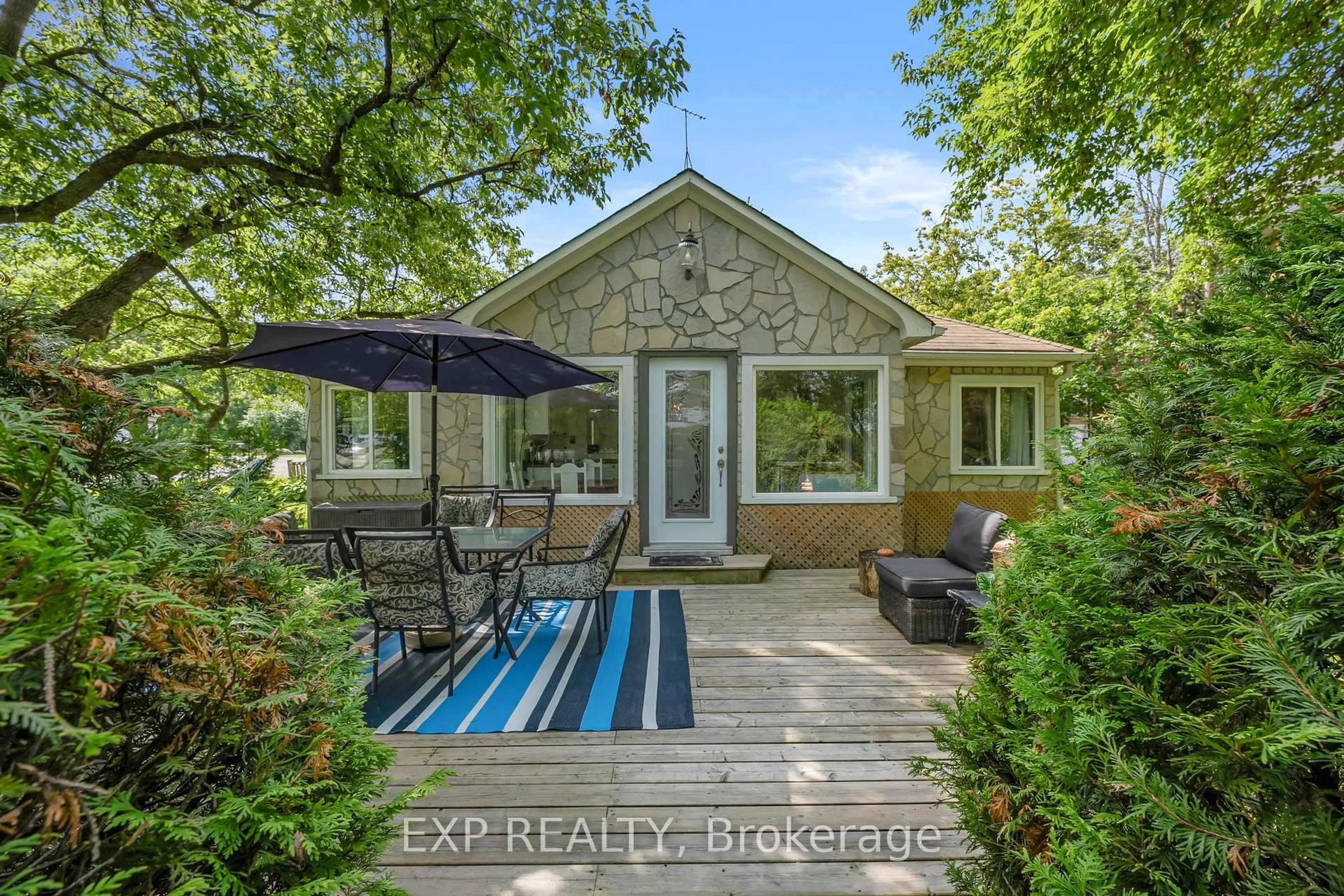 Unknown for 21 Lake Dr, Georgina Ontario L4P 3E9