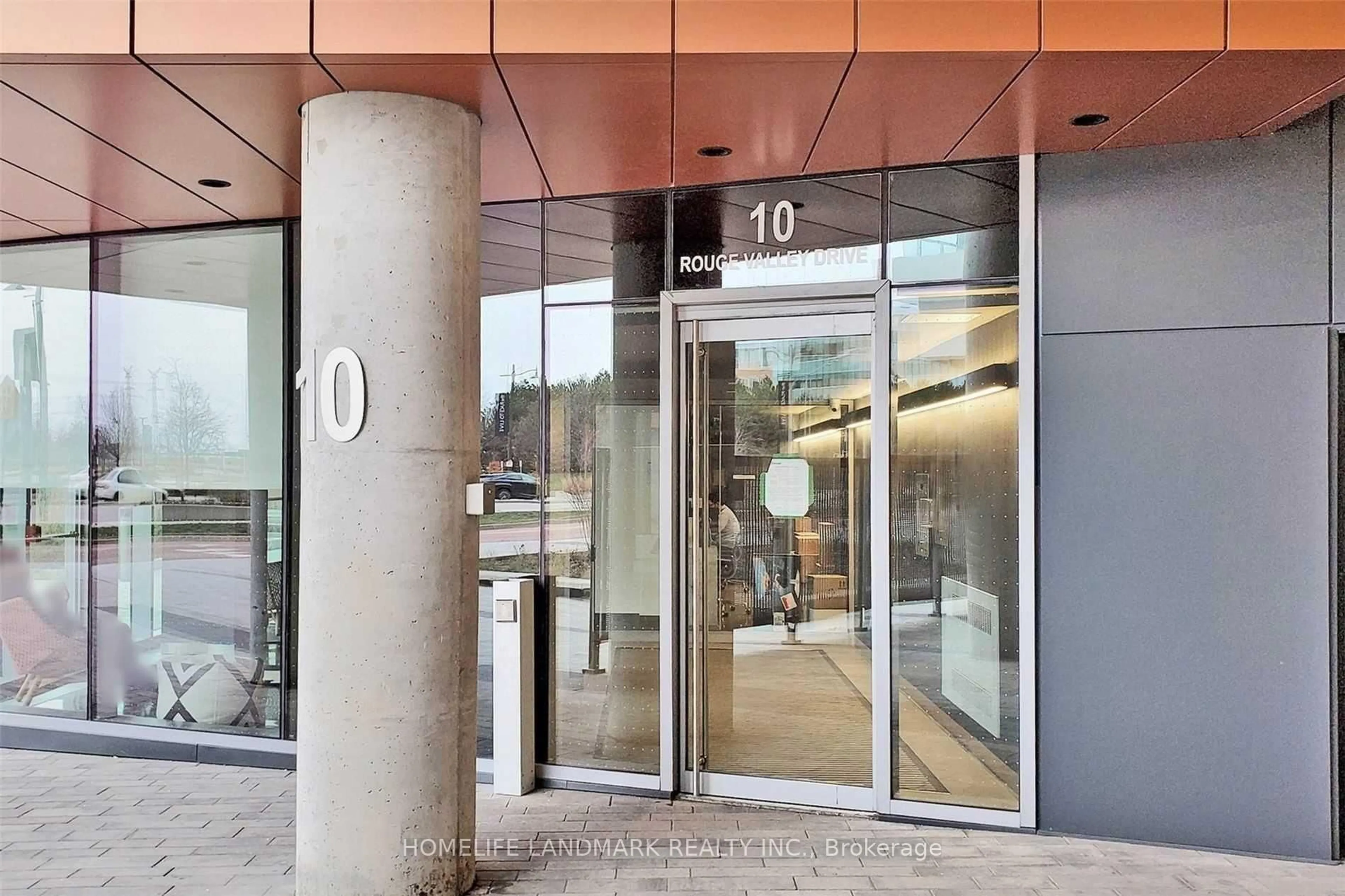Indoor foyer for 10 Rouge Valley Dr #407A, Markham Ontario L6G 0G9