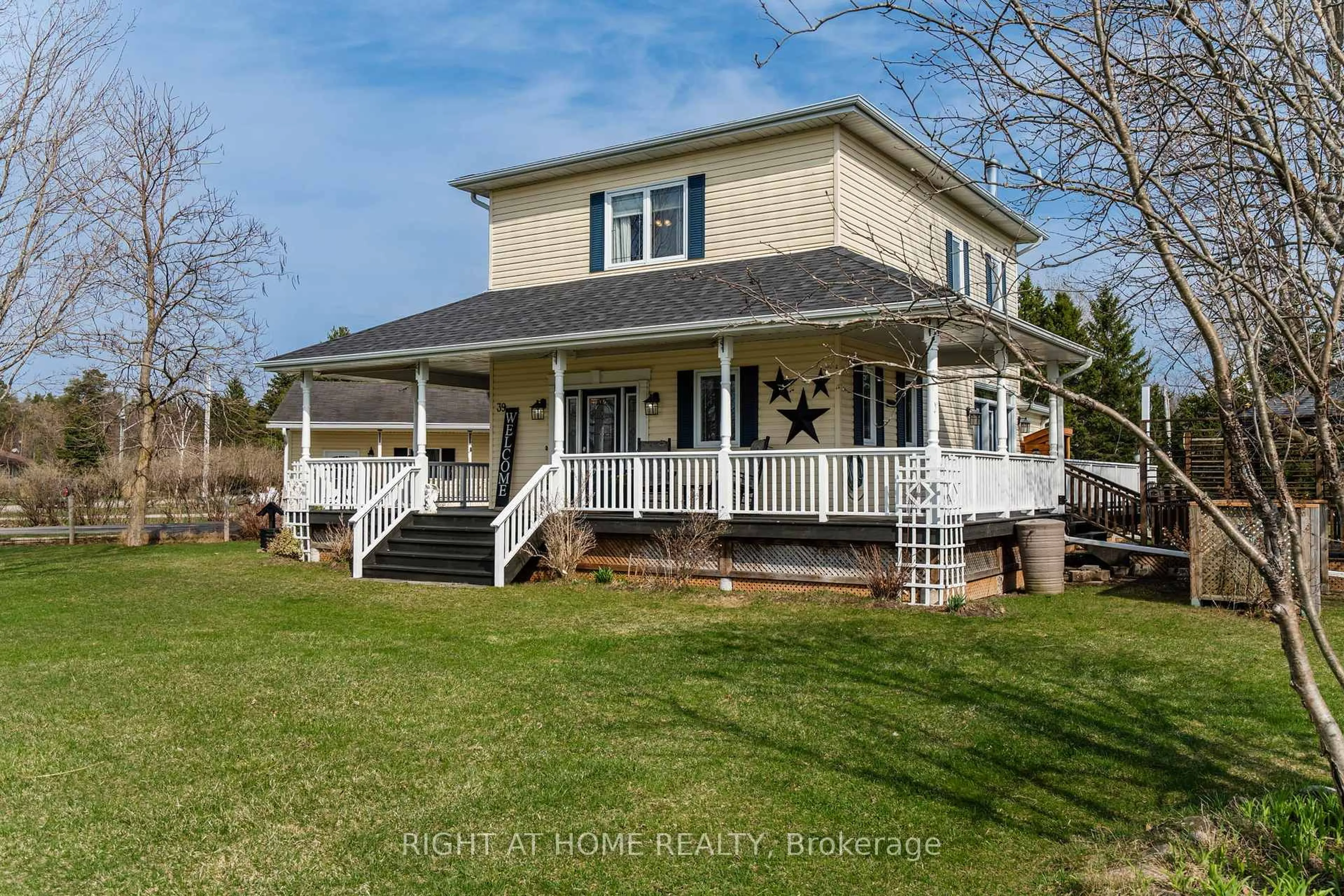 Home with vinyl exterior material, water/lake/river/ocean view for 39 Maple Ave, Adjala-Tosorontio Ontario L0M 1K0