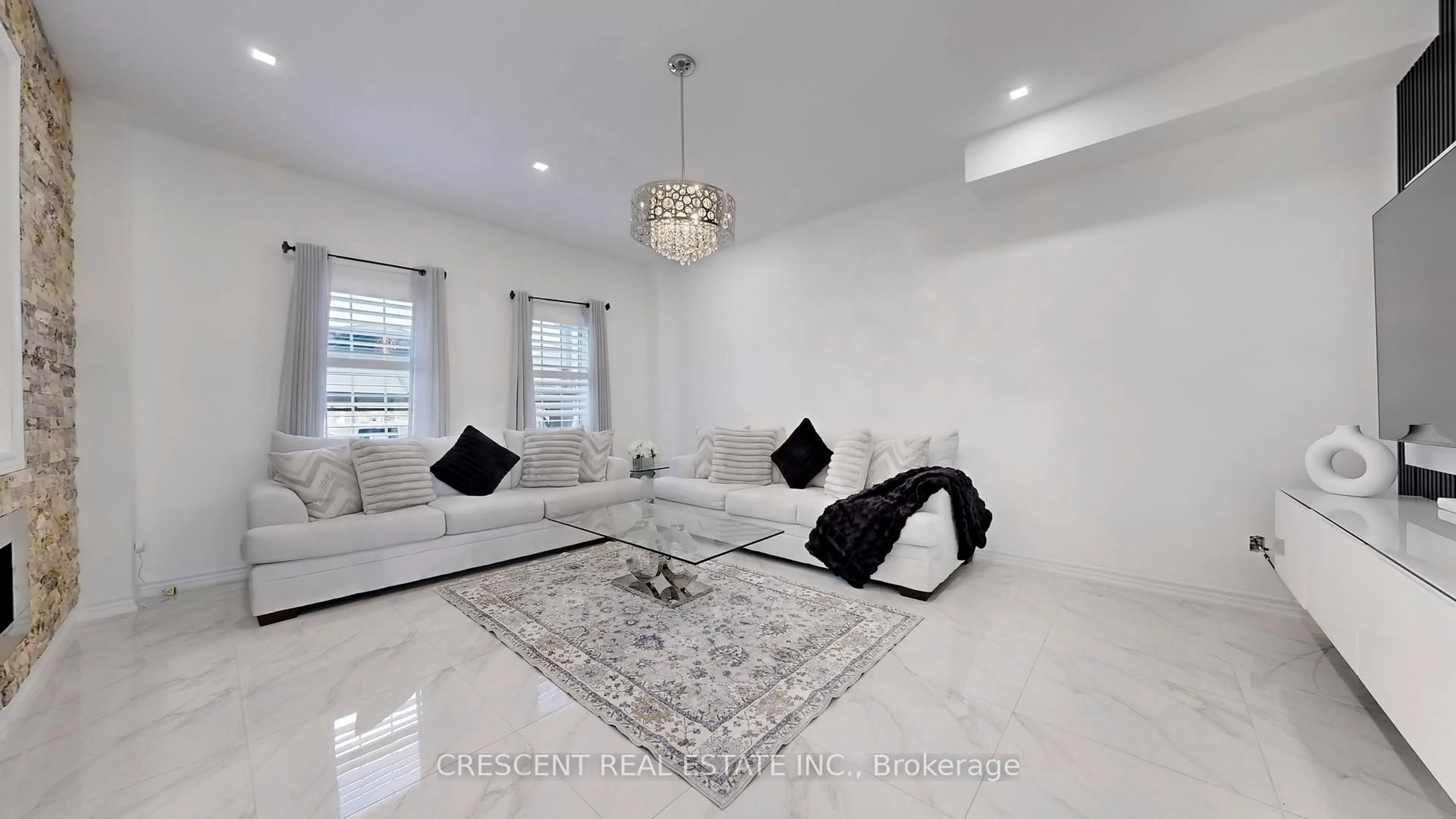 Living room with furniture, unknown for 29 Vettese Crt, Markham Ontario L6B 0V6