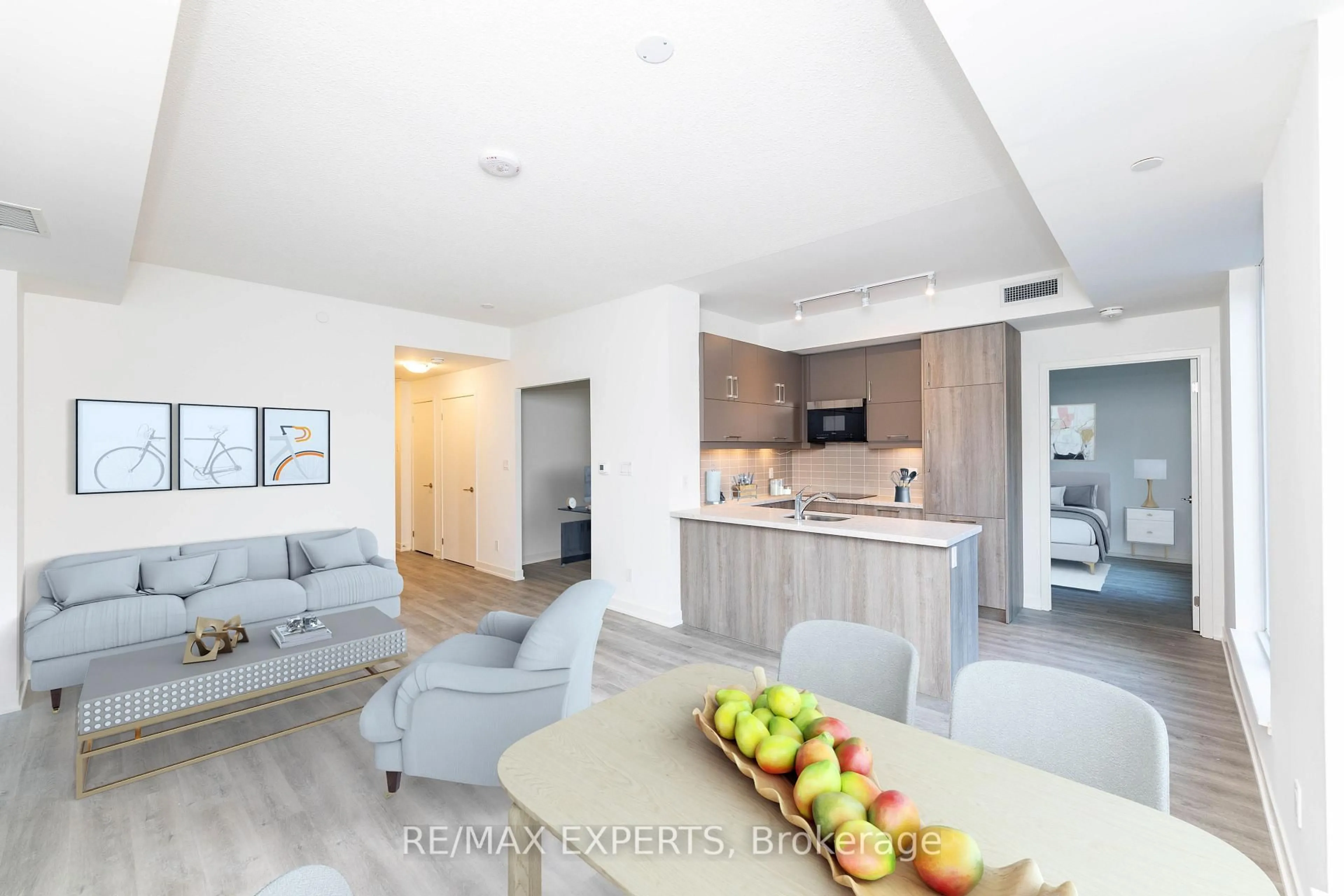 Open concept kitchen, unknown for 38 Simcoe Promenade Circ #608C, Markham Ontario L6G 0H7