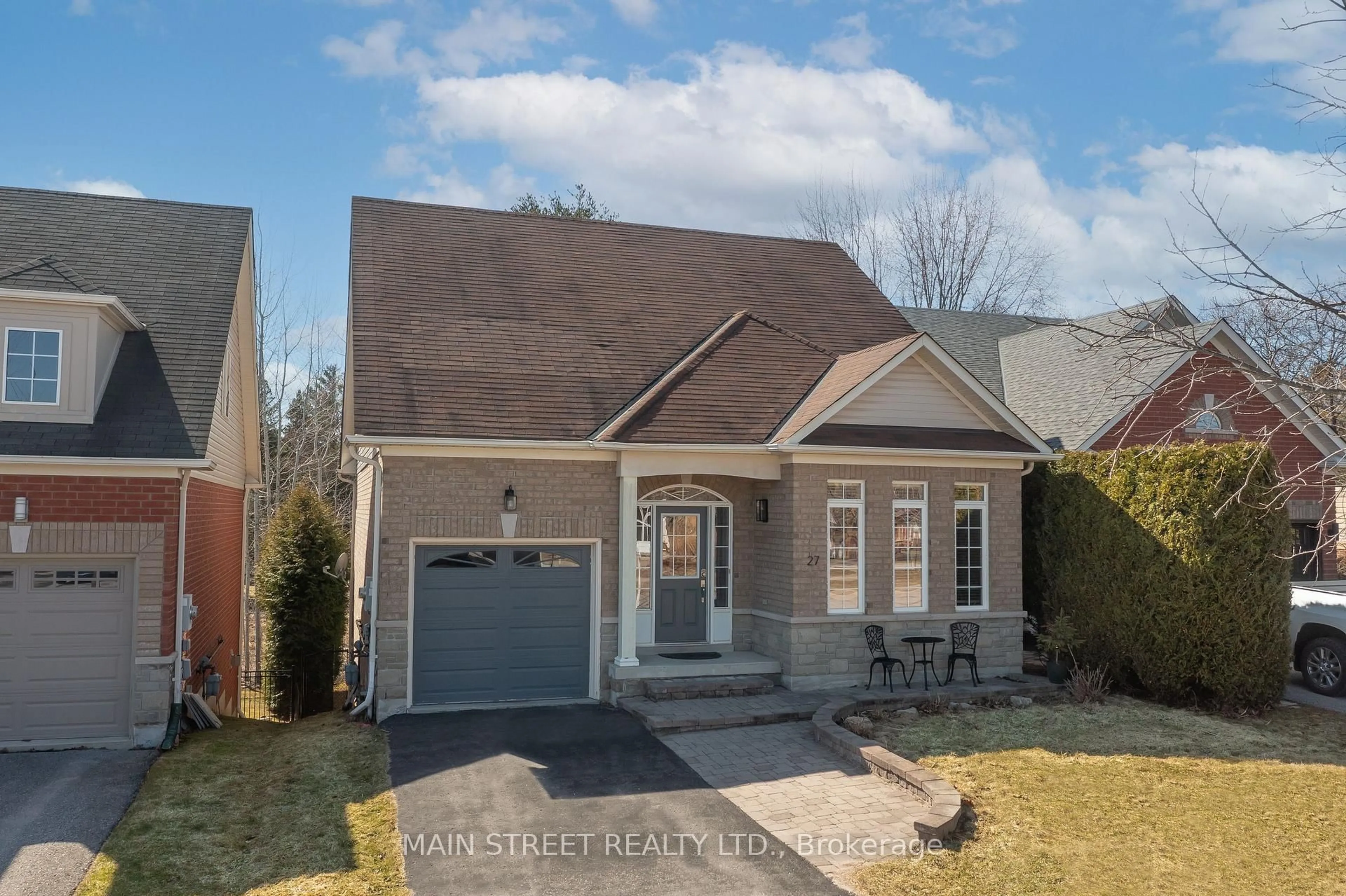 Unknown for 27 Meadow's End Cres, Uxbridge Ontario L9P 0A5