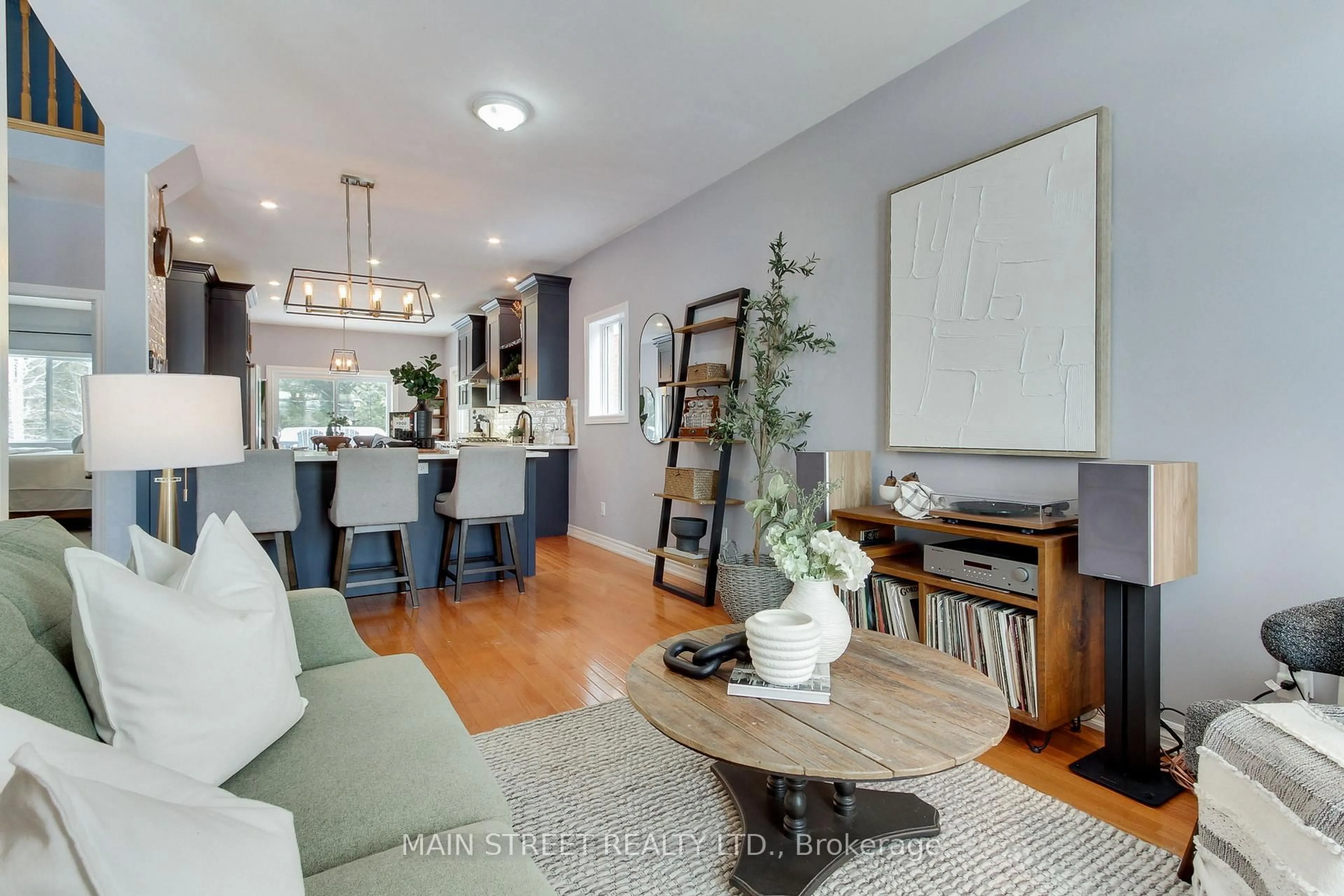 Open concept kitchen, unknown for 27 Meadow's End Cres, Uxbridge Ontario L9P 0A5