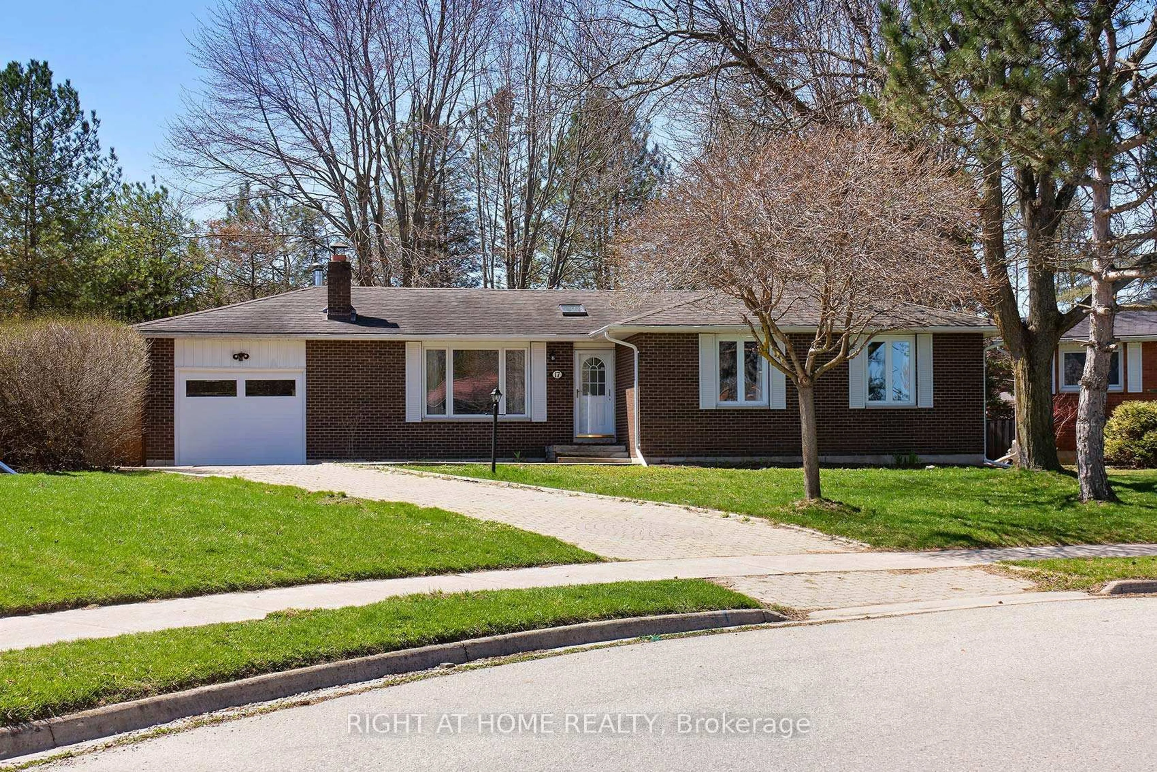 Home with brick exterior material, street for 17 Oak St, New Tecumseth Ontario L9R 1M9