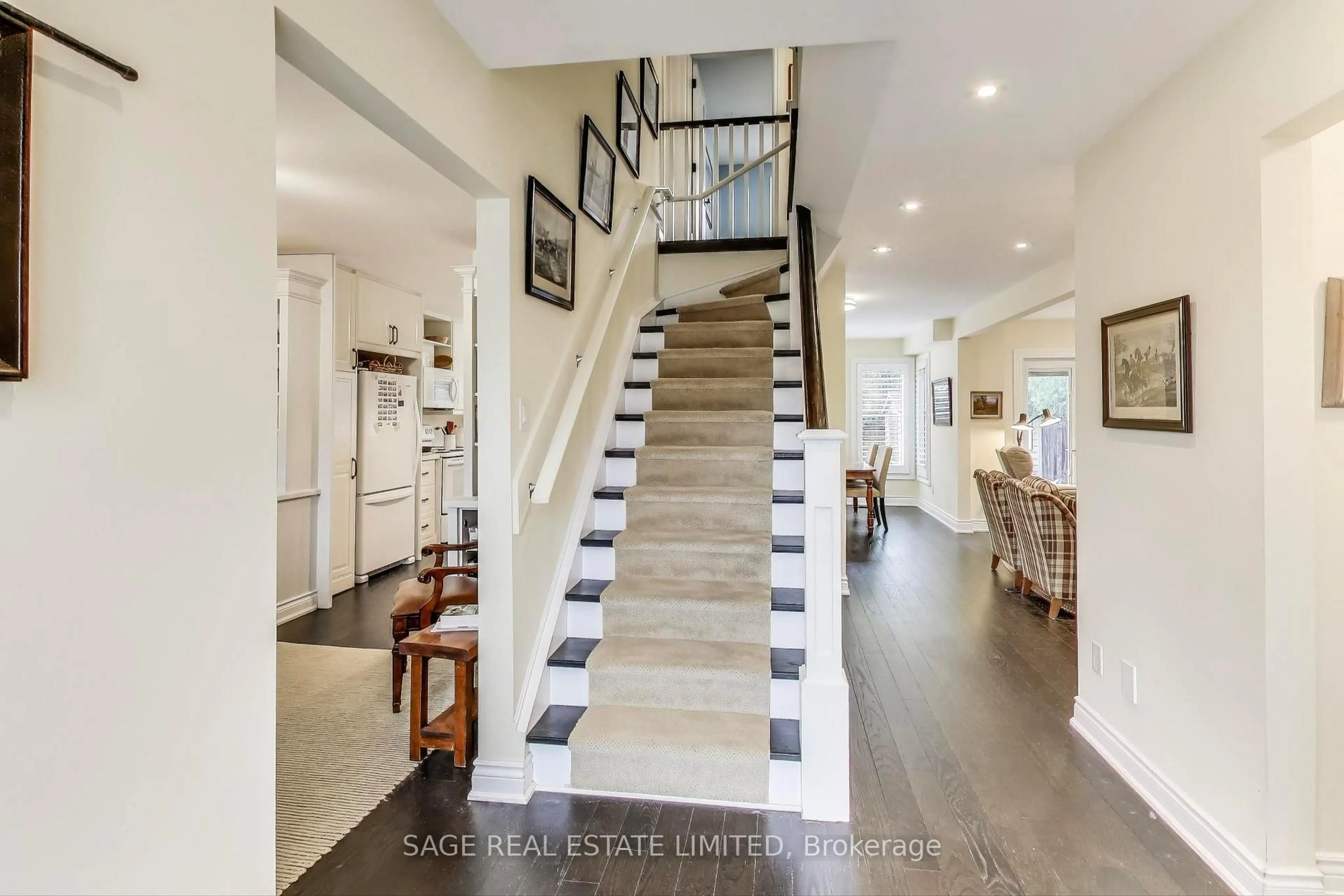 Unknown for 492 Dover Cres, Newmarket Ontario L3Y 6C7