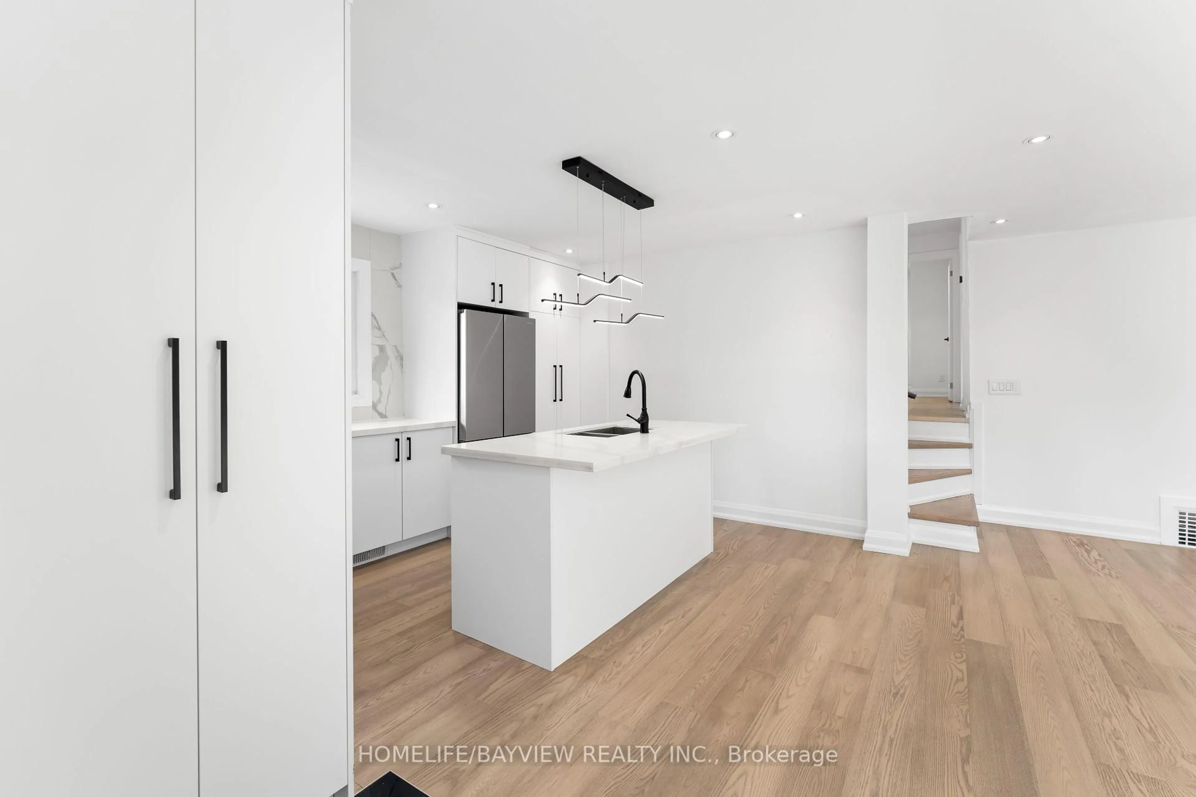 Open concept kitchen, unknown for 101 Sheldon Ave, Newmarket Ontario L3Y 2V6