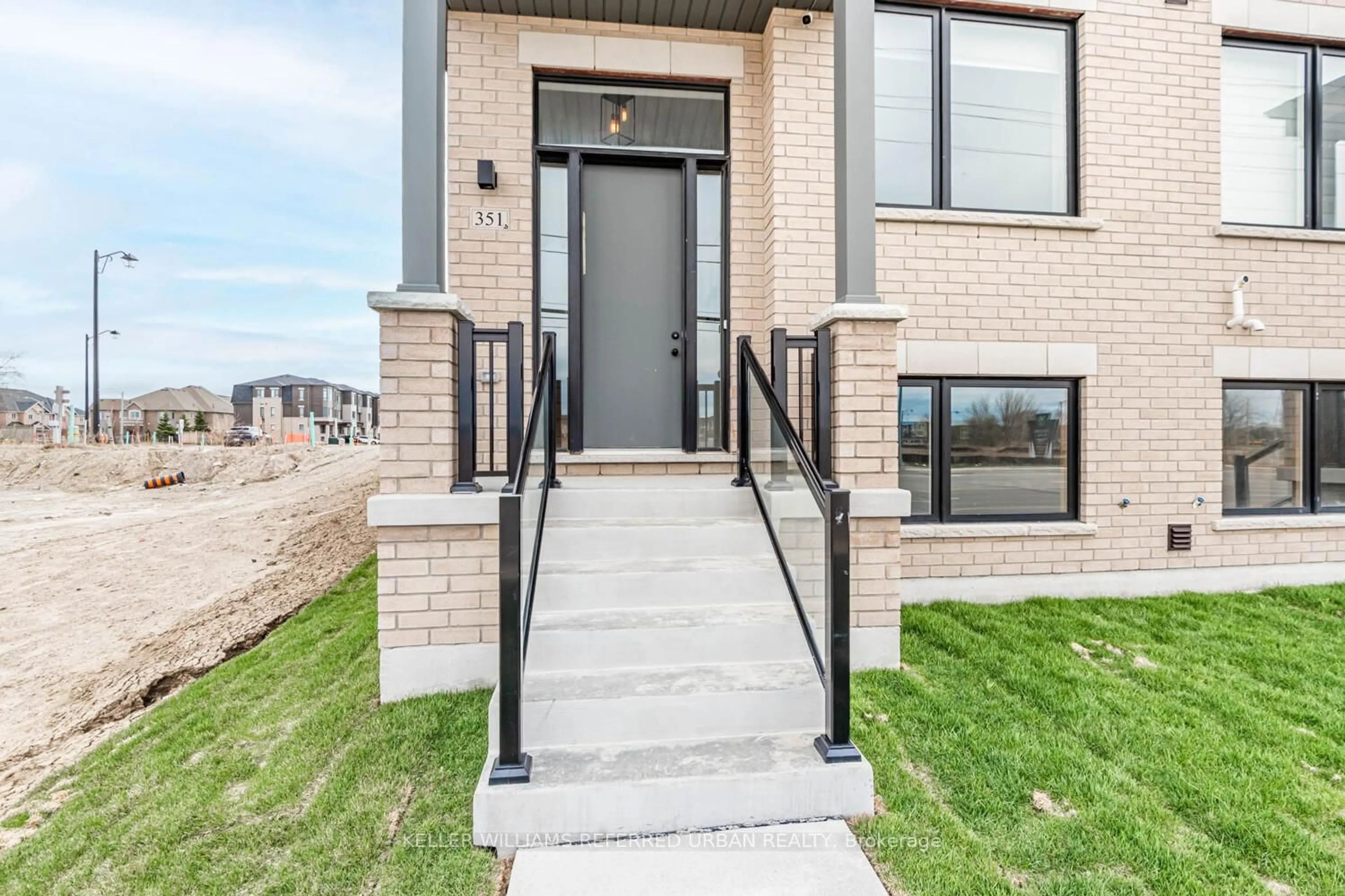 Home with brick exterior material, street for 351 Tennant Circ, Vaughan Ontario L4H 5L2
