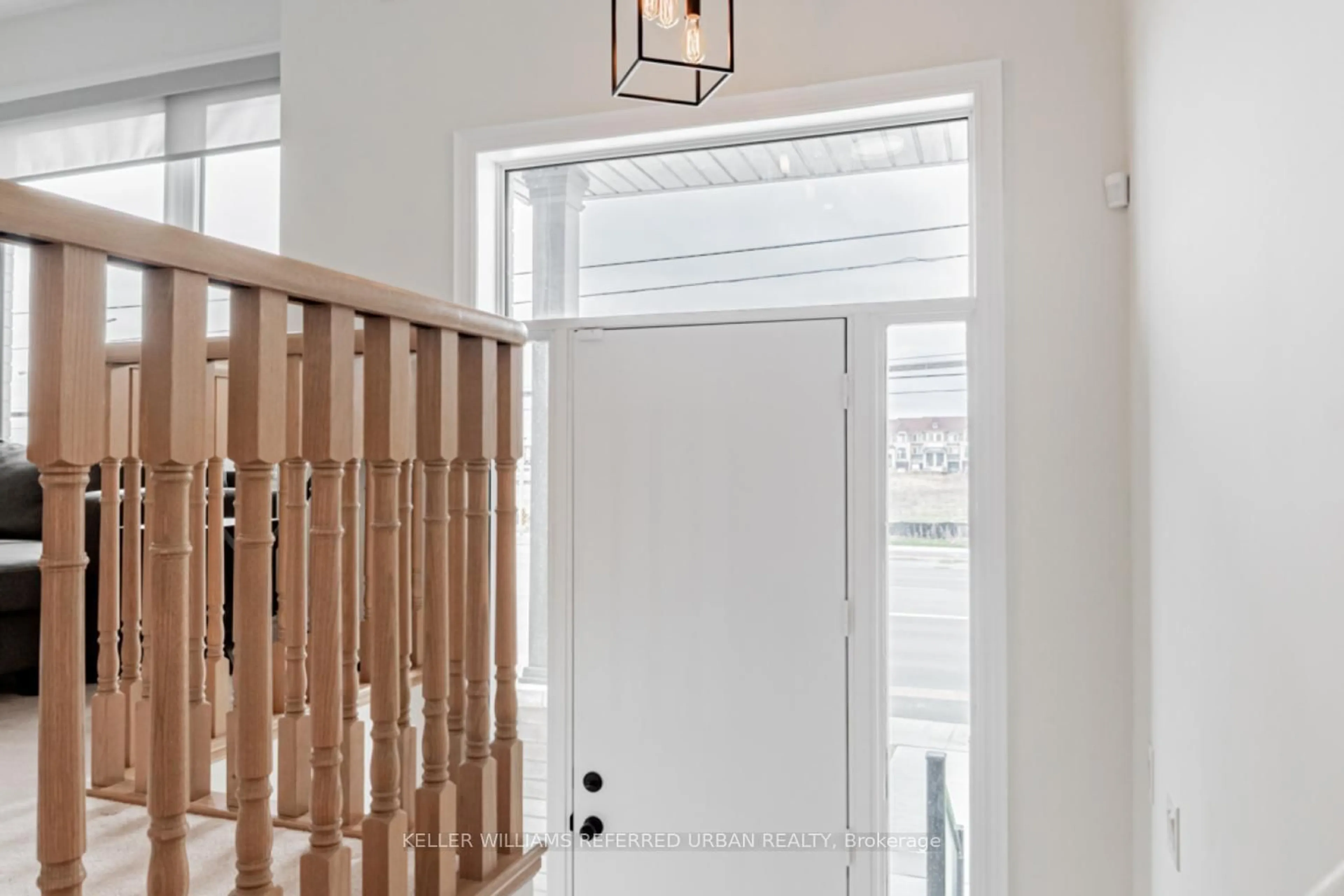Indoor entryway for 351 Tennant Circ, Vaughan Ontario L4H 5L2