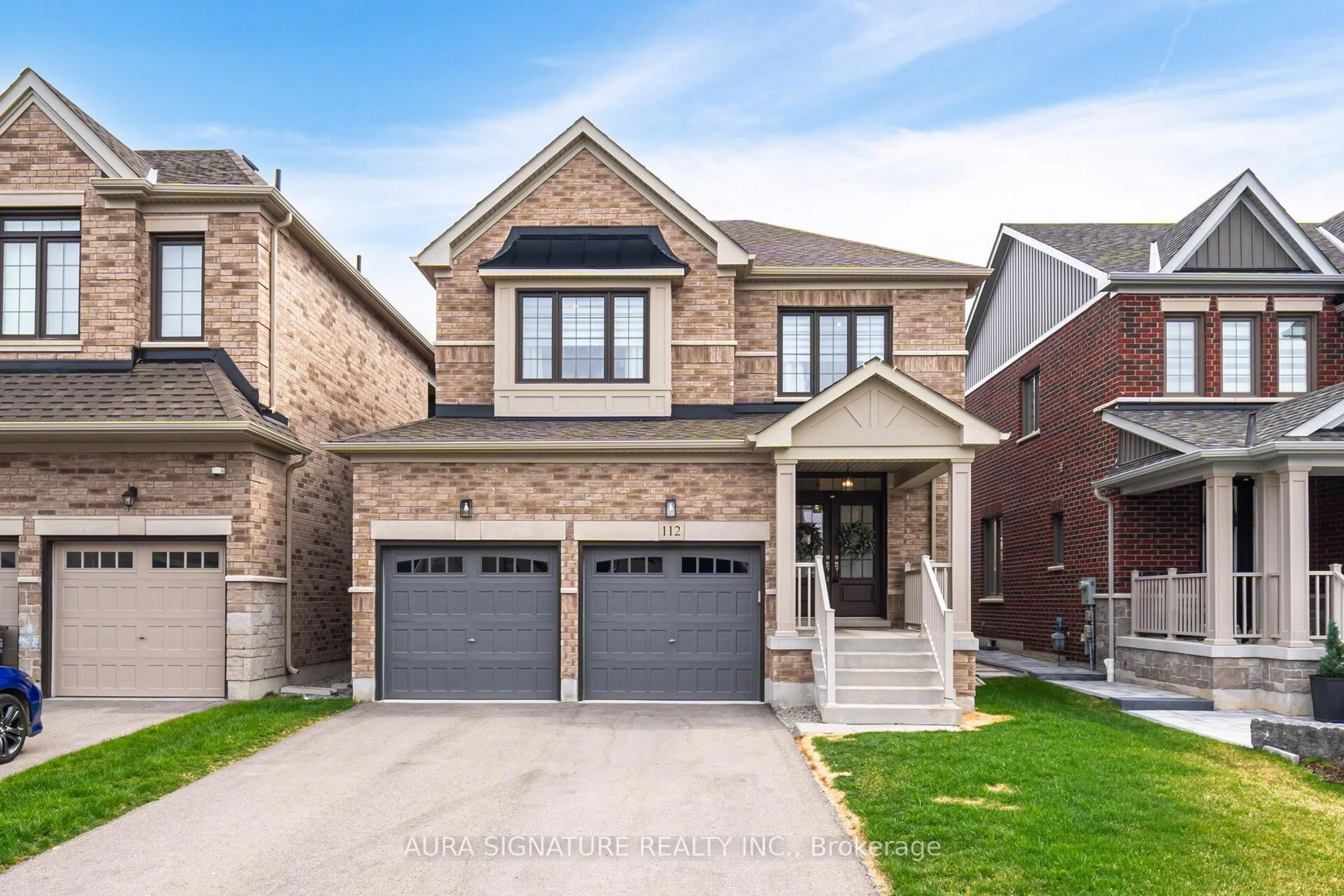 Home with brick exterior material, street for 112 Bartram Cres, Bradford West Gwillimbury Ontario L3Z 4J2