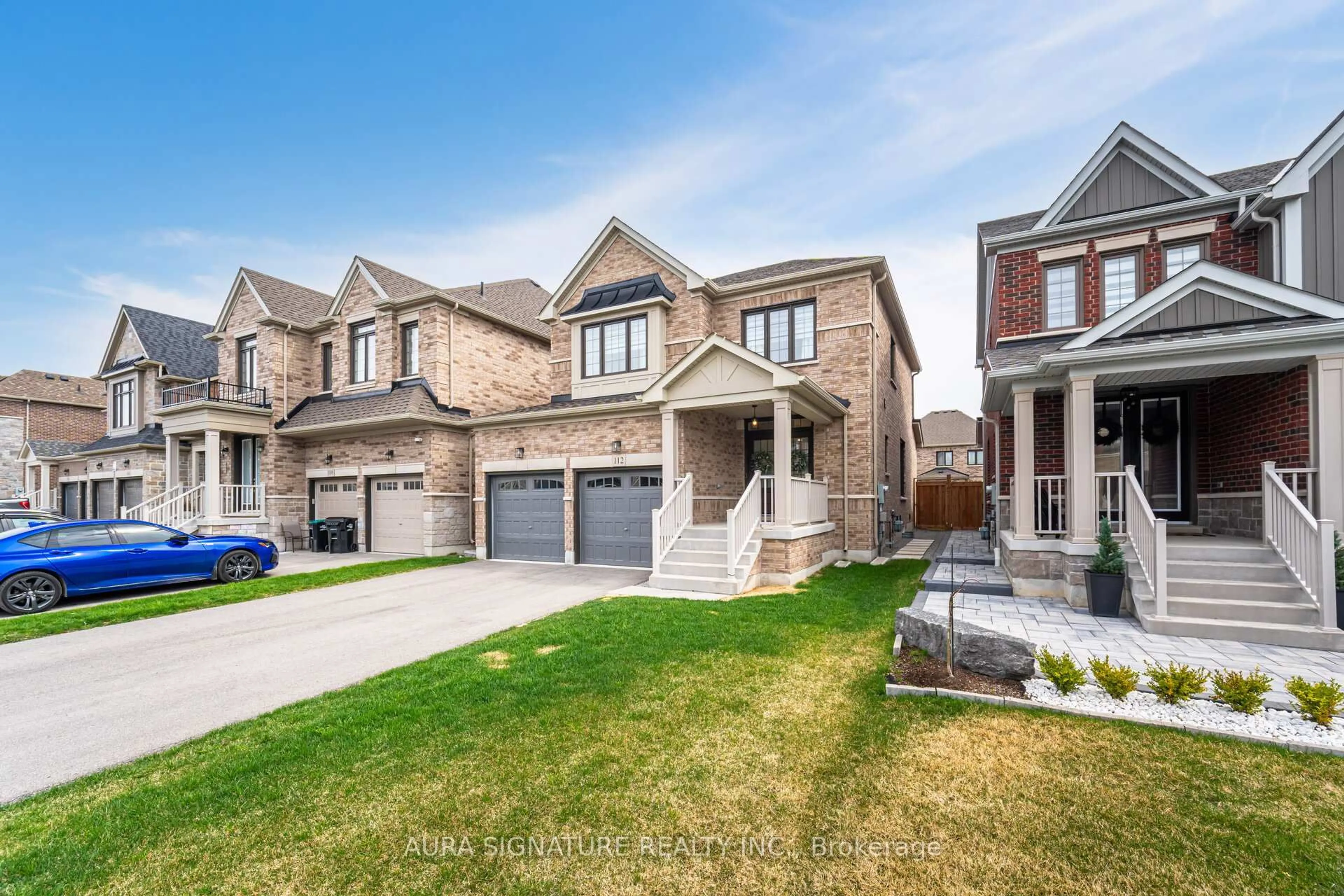 Home with brick exterior material, street for 112 Bartram Cres, Bradford West Gwillimbury Ontario L3Z 4J2