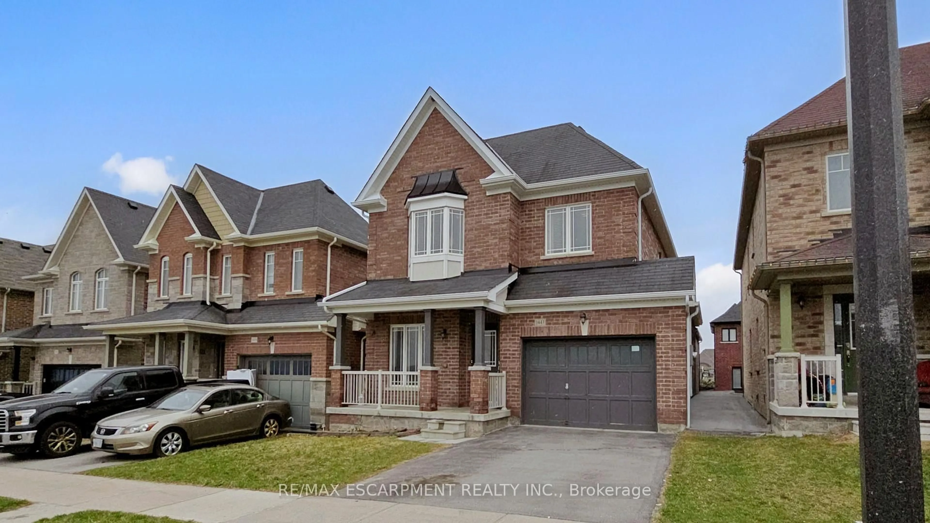 Home with brick exterior material, street for 1443 Lormel Gate Ave, Innisfil Ontario L0L 1W0