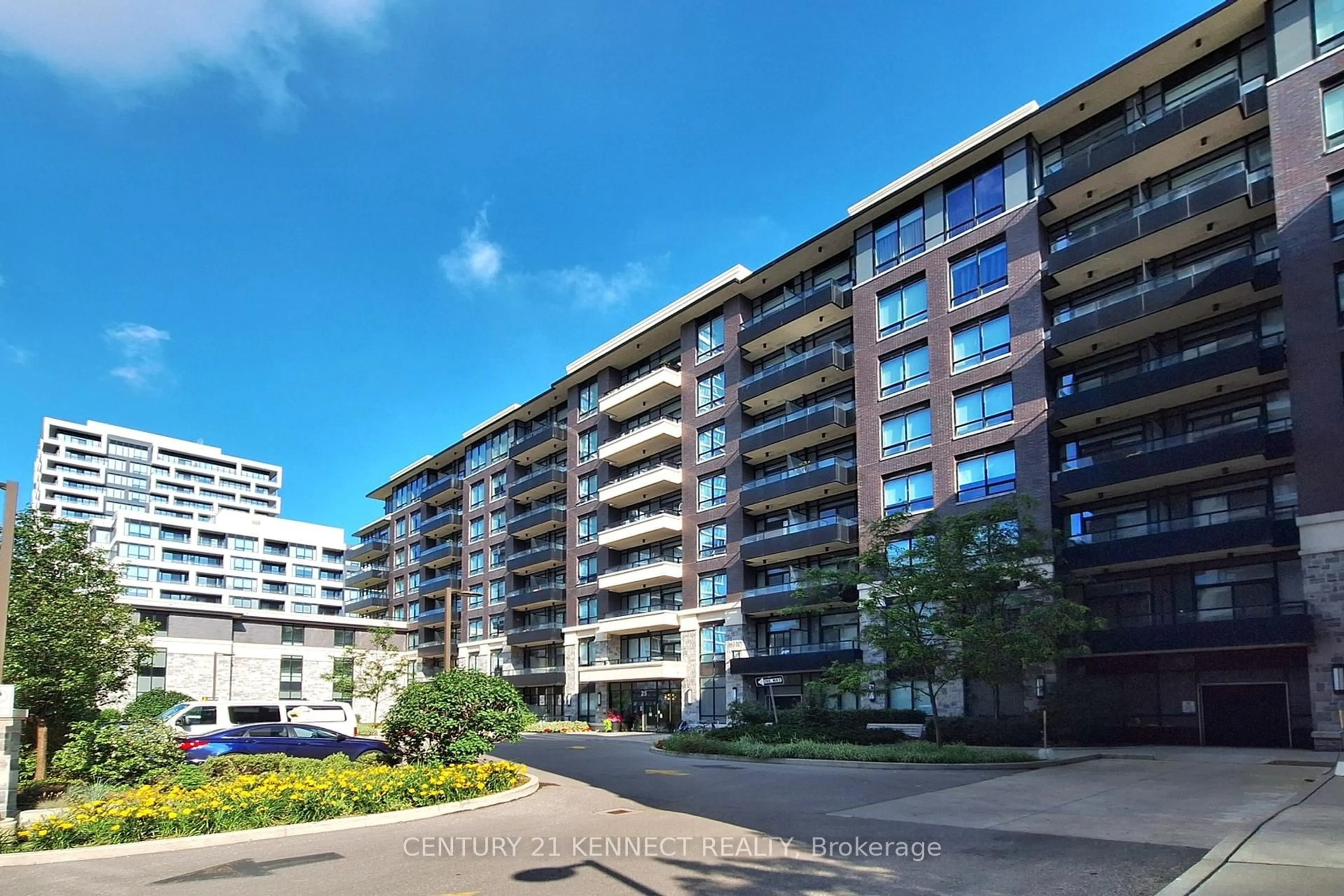 A pic from outside/outdoor area/front of a property/back of a property/a pic from drone, street for 25 Water Walk Dr #621, Markham Ontario L6G 0G3