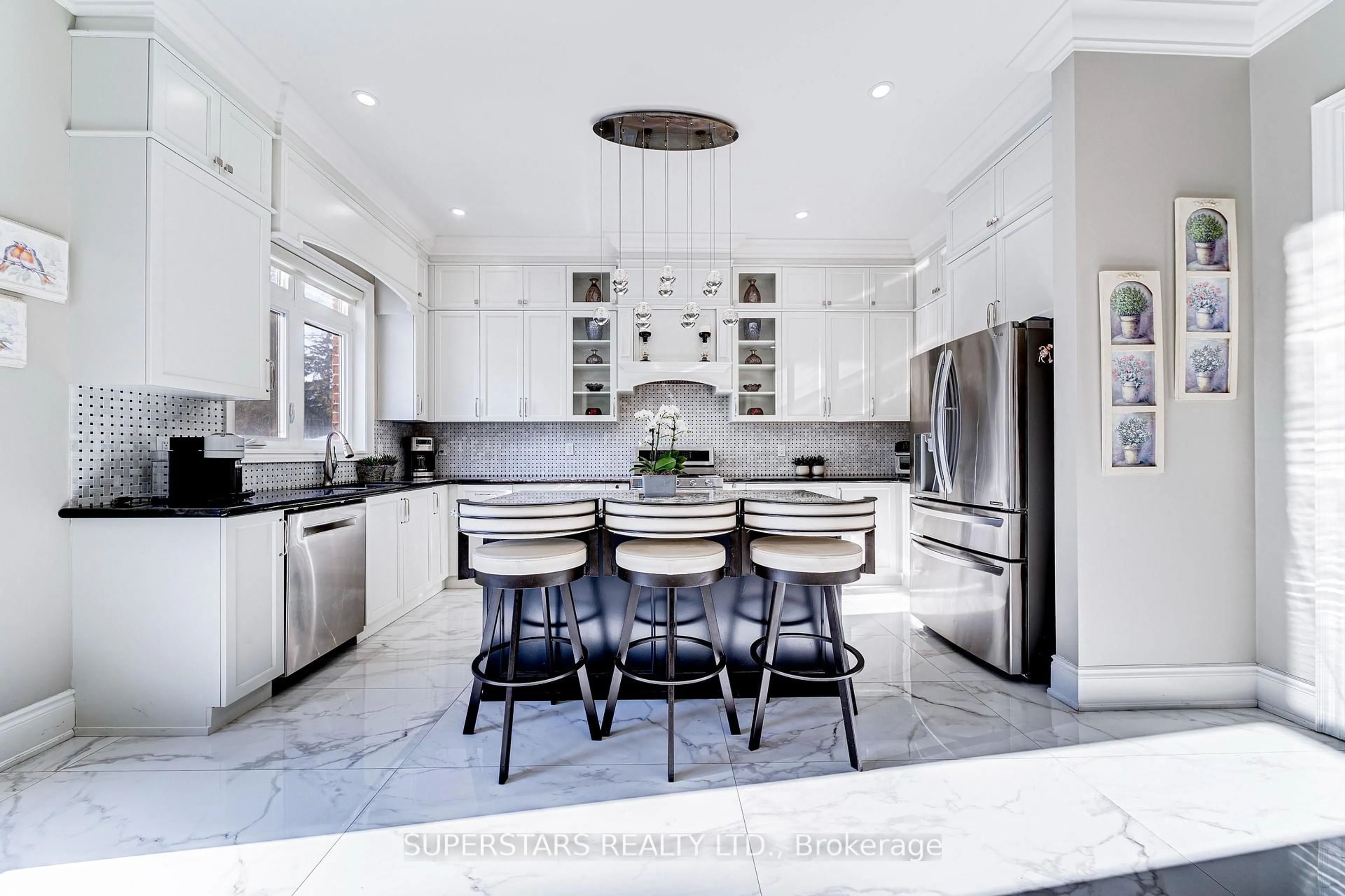 Contemporary kitchen, ceramic/tile floor for 47 Vitlor Dr, Richmond Hill Ontario L4E 0G3