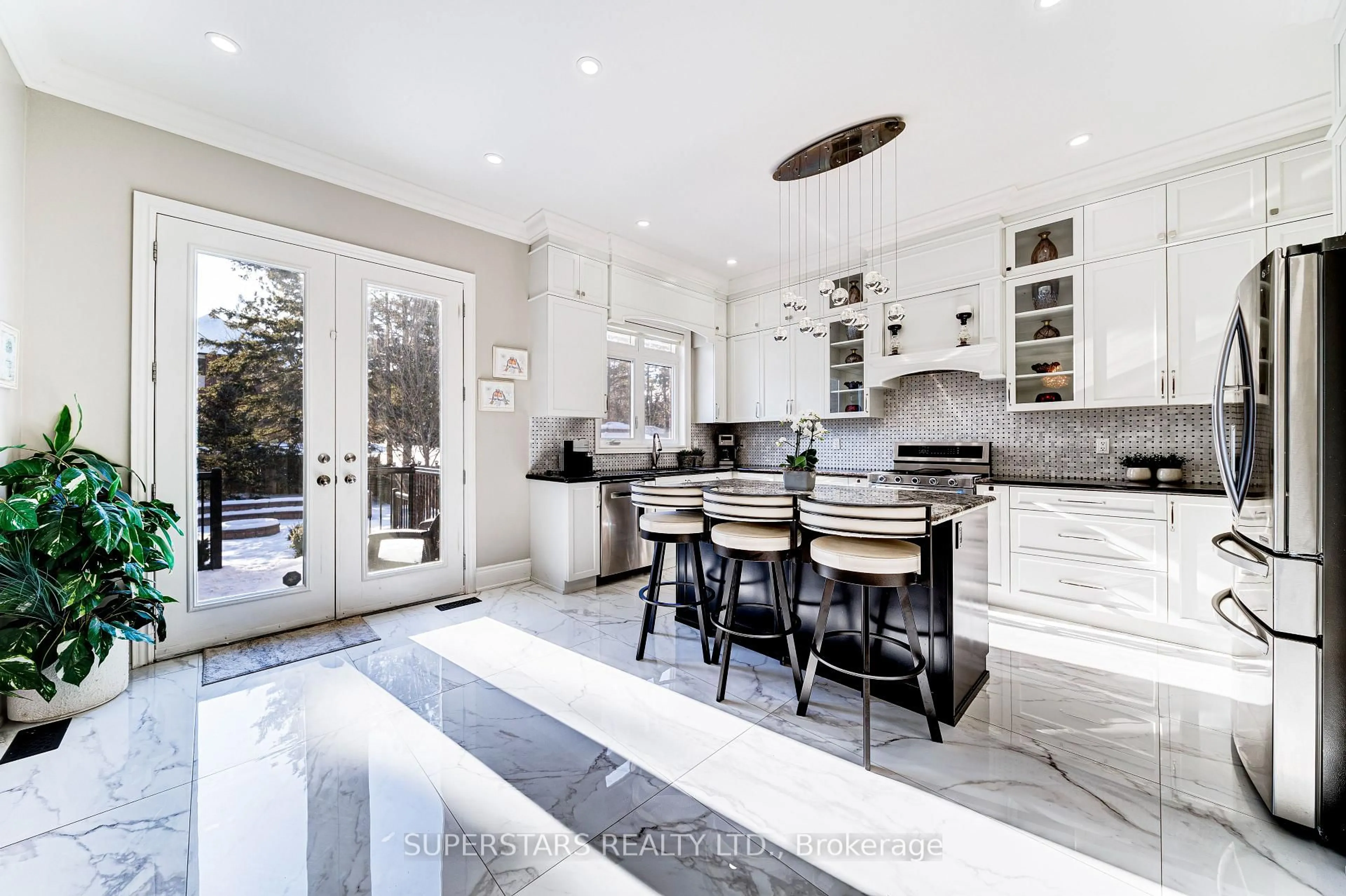 Contemporary kitchen, ceramic/tile floor for 47 Vitlor Dr, Richmond Hill Ontario L4E 0G3