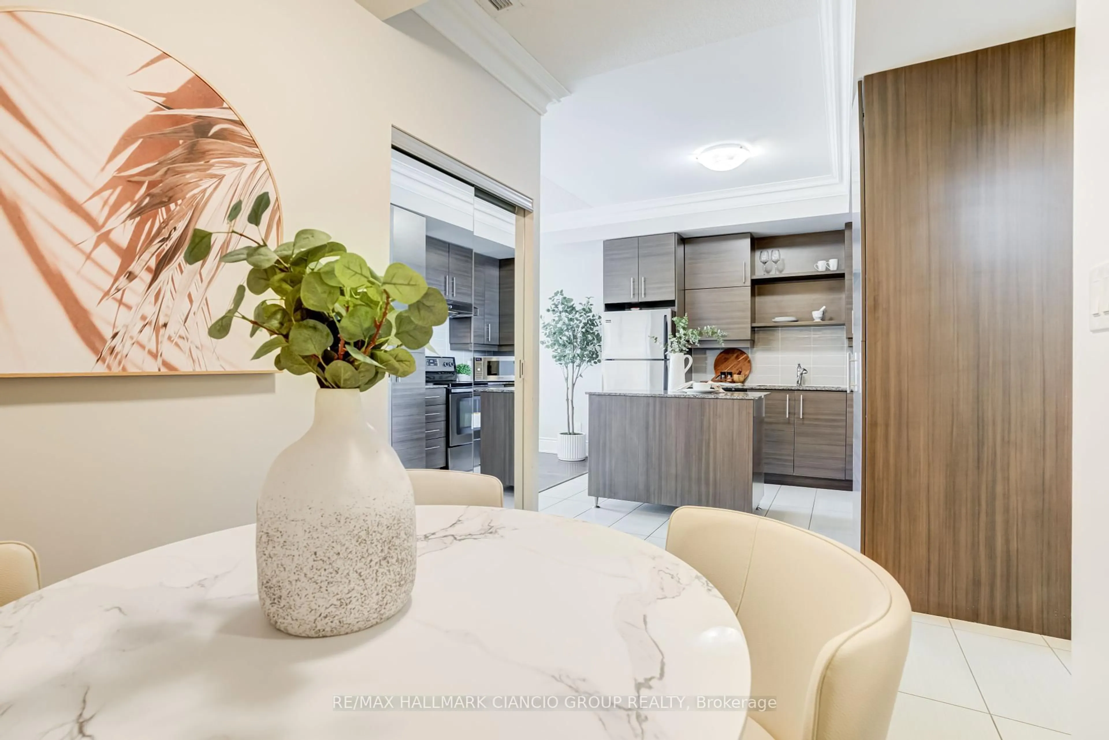 Contemporary kitchen, ceramic/tile floor for 325 South Park Rd #Rg15, Markham Ontario L3T 0B8