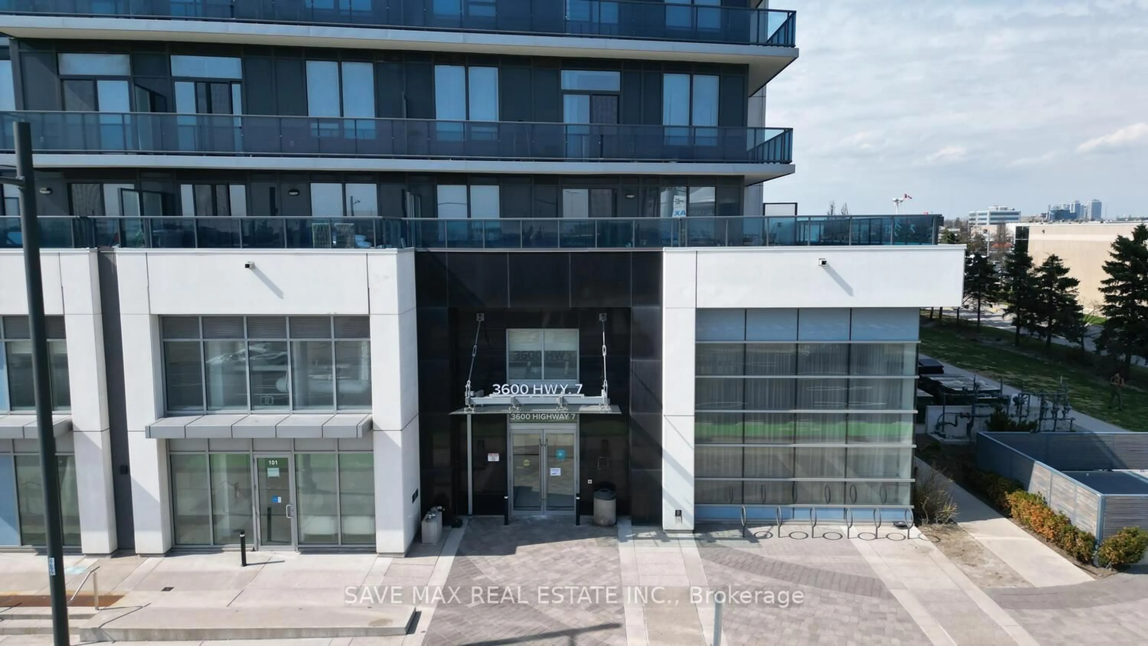 Indoor foyer for 3600 Highway 7 Rd #507, Vaughan Ontario L4L 0G7