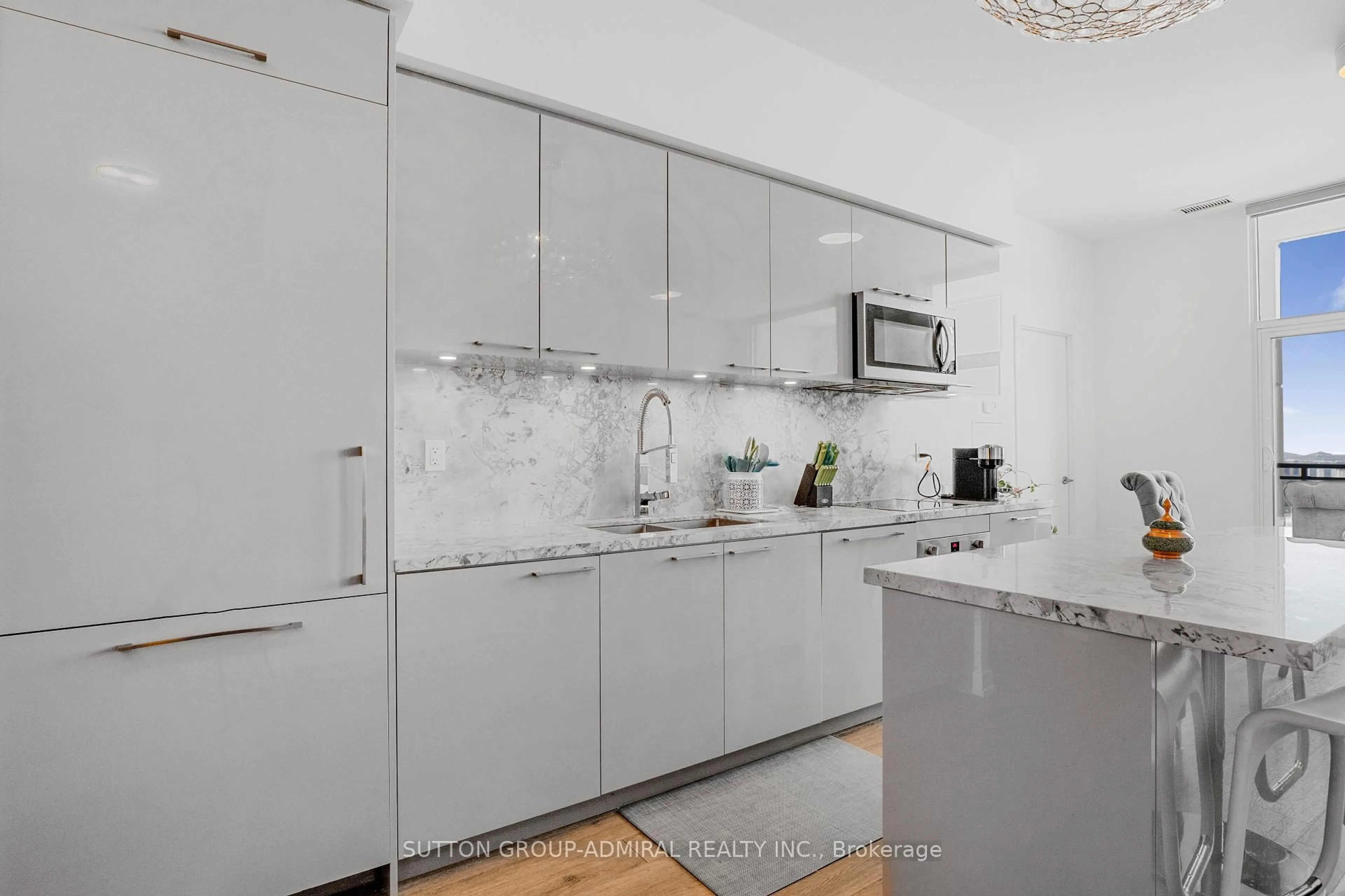 Standard kitchen, ceramic/tile floor for 1 Grandview Ave #3006, Markham Ontario L3T 0G7