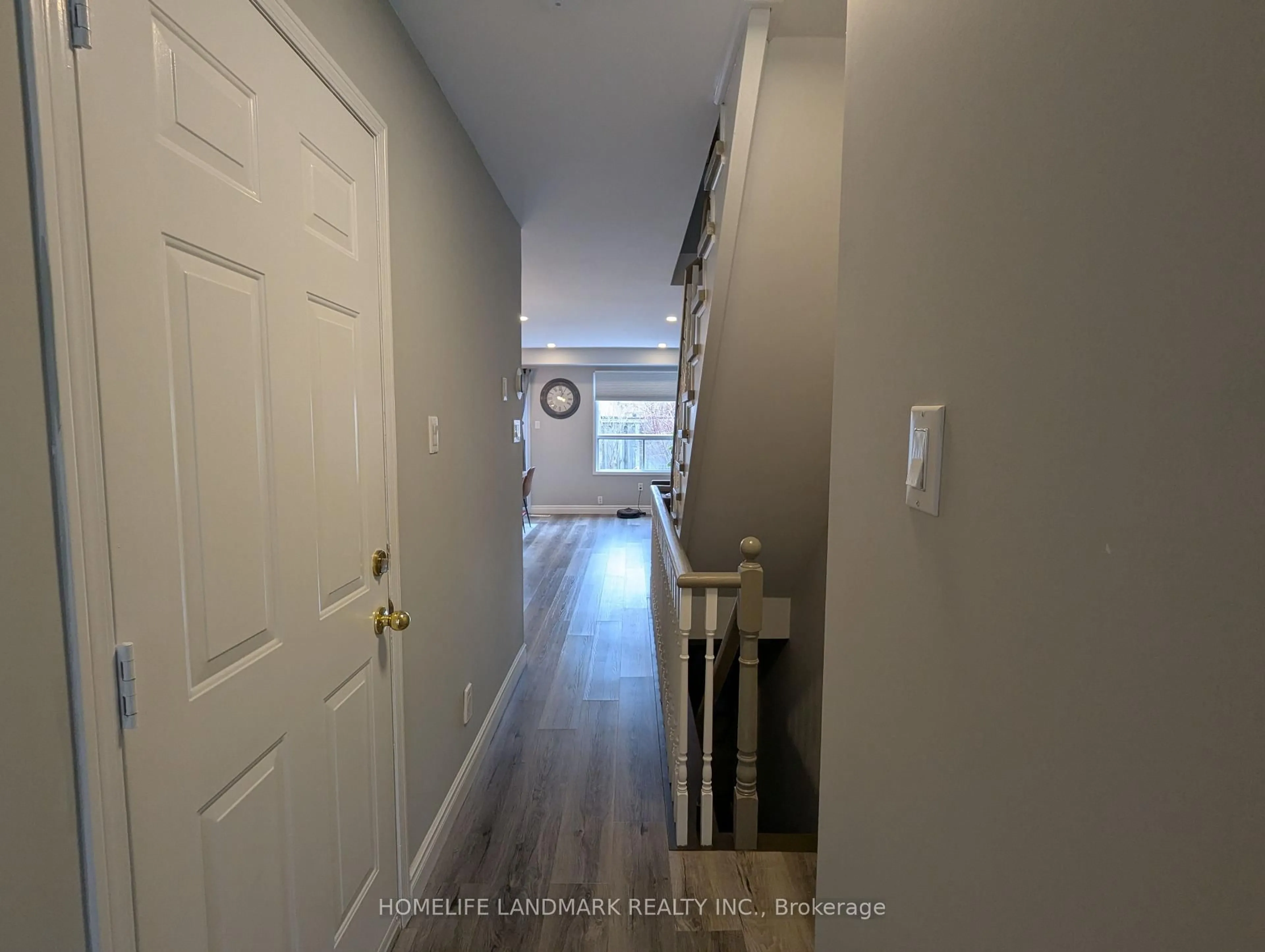 Indoor entryway for 86 Tania Cres, Vaughan Ontario L6A 2M8