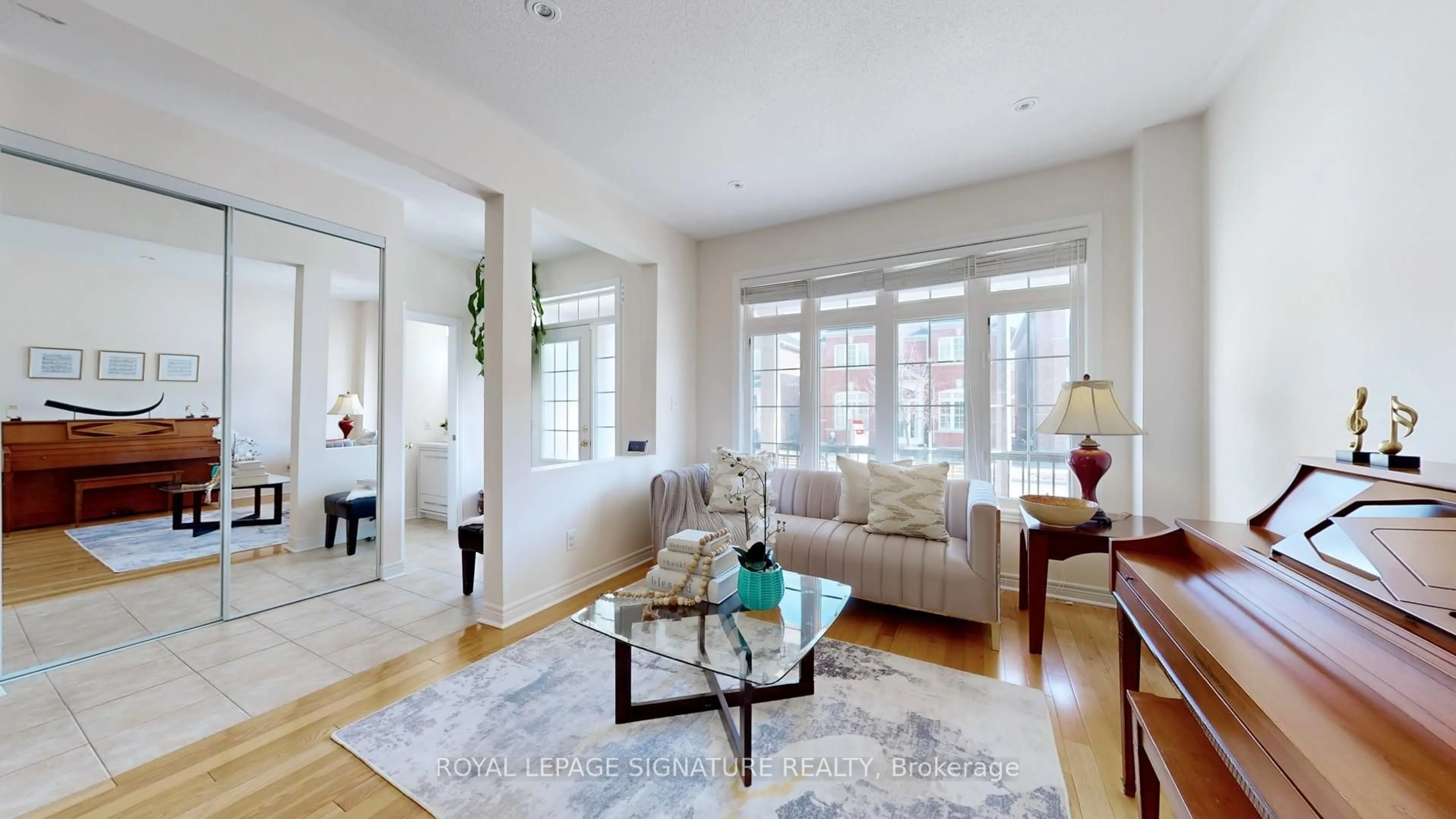 Living room with furniture, unknown for 24 Honey Glen Ave, Markham Ontario L6B 0T8