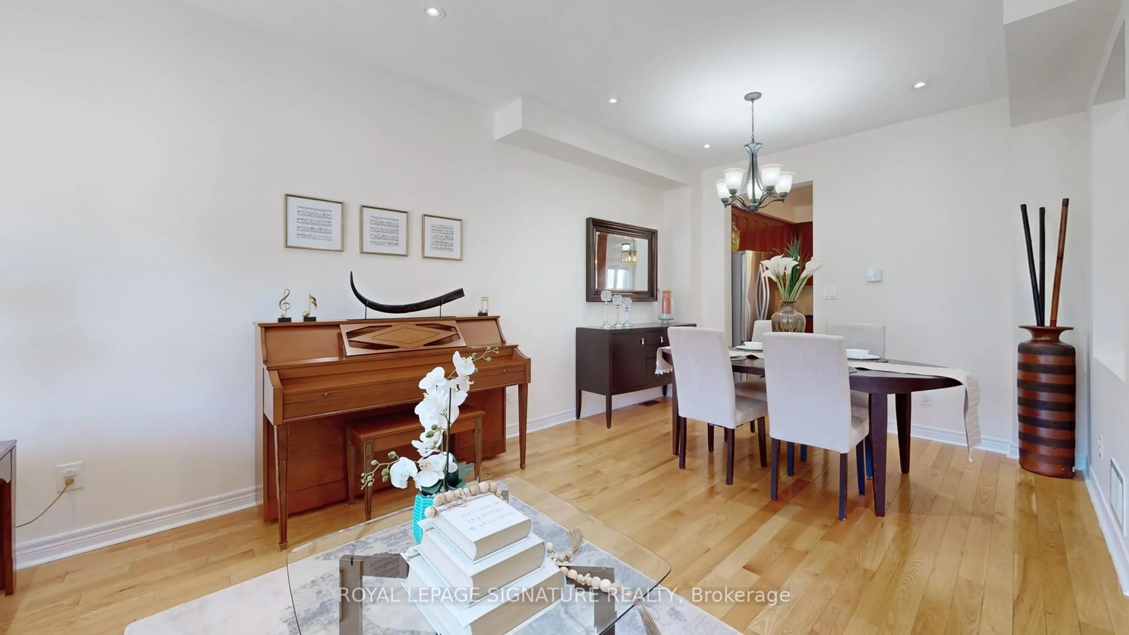 Dining room, wood/laminate floor for 24 Honey Glen Ave, Markham Ontario L6B 0T8