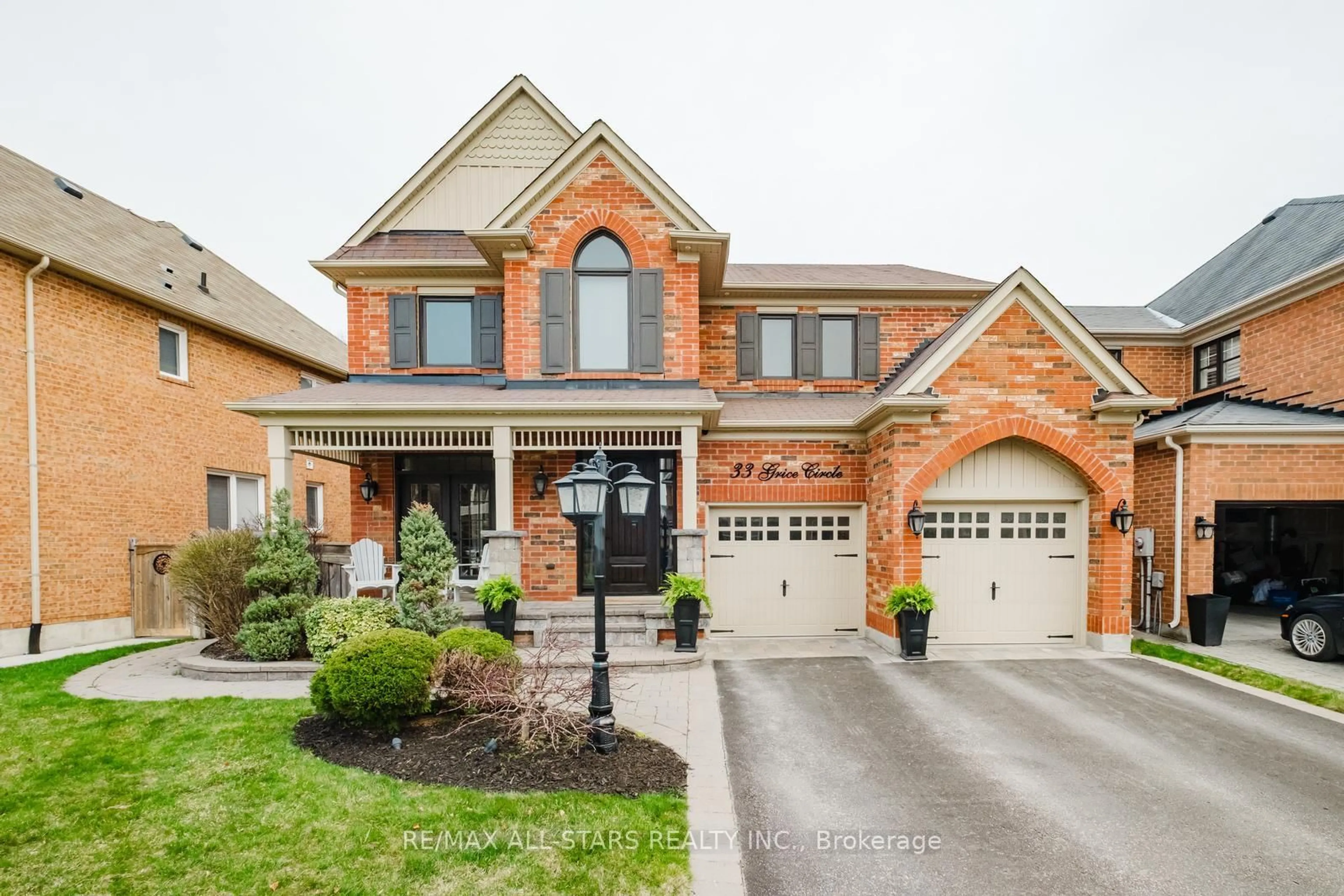 Home with brick exterior material, street for 33 Grice Circ, Whitchurch-Stouffville Ontario L4A 0V7