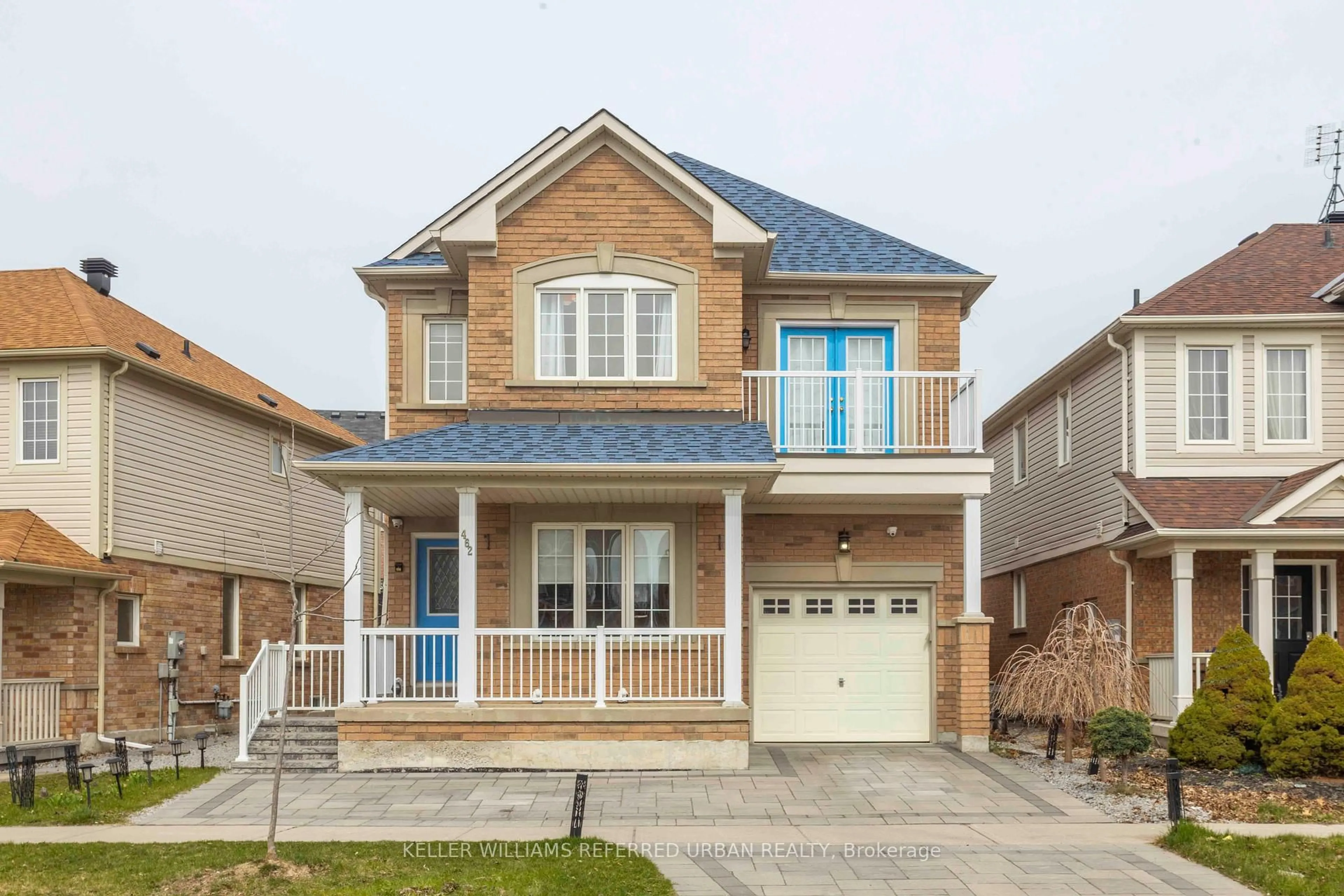 Home with brick exterior material, street for 462 Reeves Way Blvd, Whitchurch-Stouffville Ontario L4A 0H2