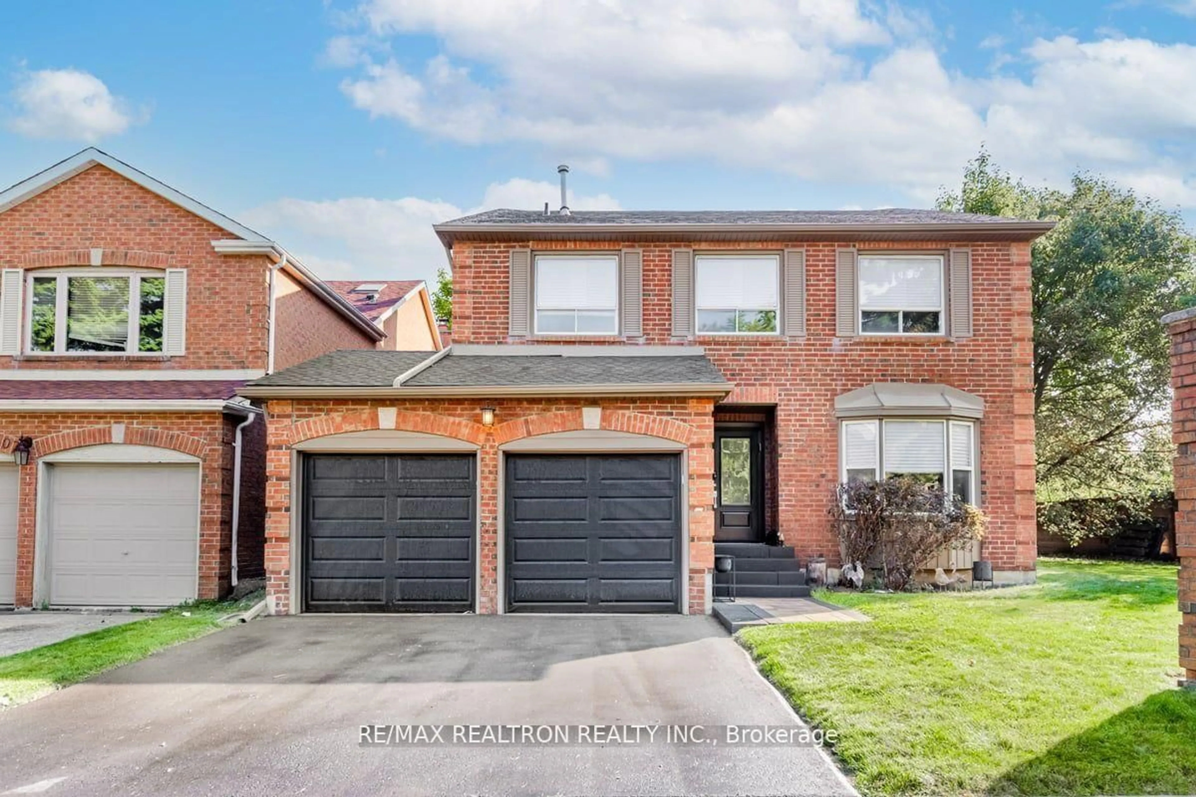 Home with brick exterior material, street for 209 Charles St, Vaughan Ontario L4J 3A2