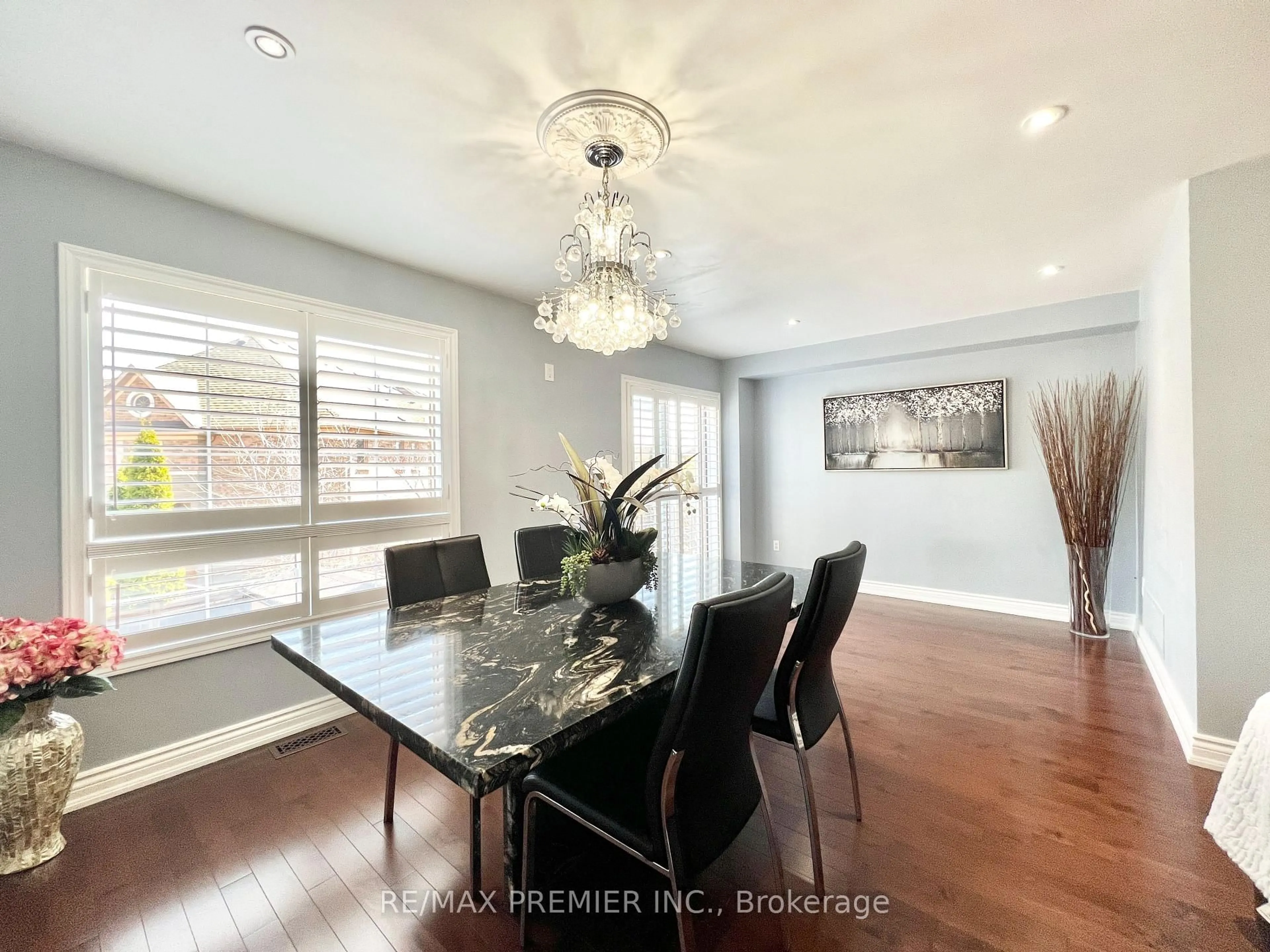 Dining room, unknown for 146 Michelle Dr, Vaughan Ontario L4L 9E1