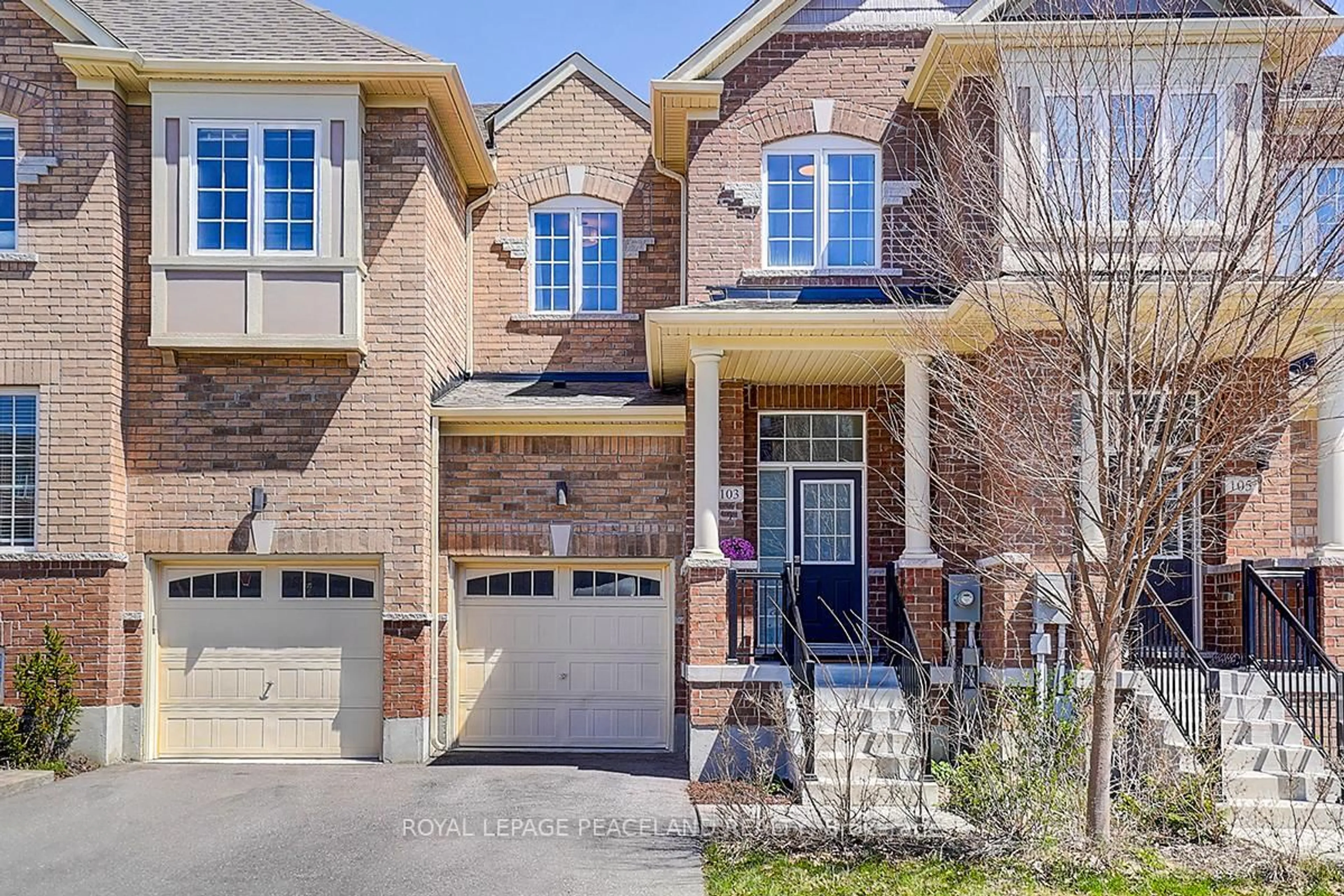 Home with brick exterior material, street for 103 Knott End Cres, Newmarket Ontario L3X 3A8