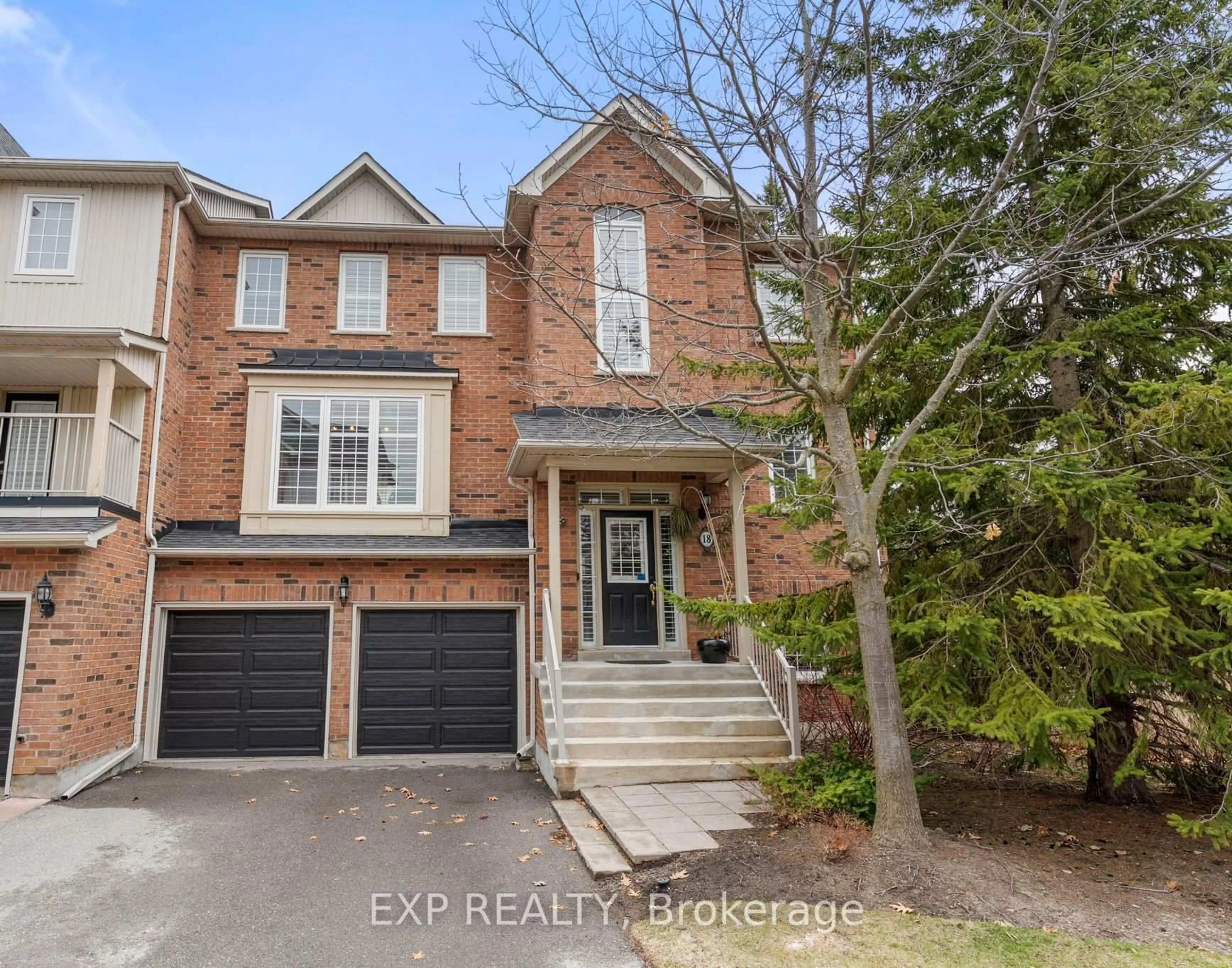 Home with brick exterior material, street for 100 Elgin Mills Rd #18, Richmond Hill Ontario L4C 0R8