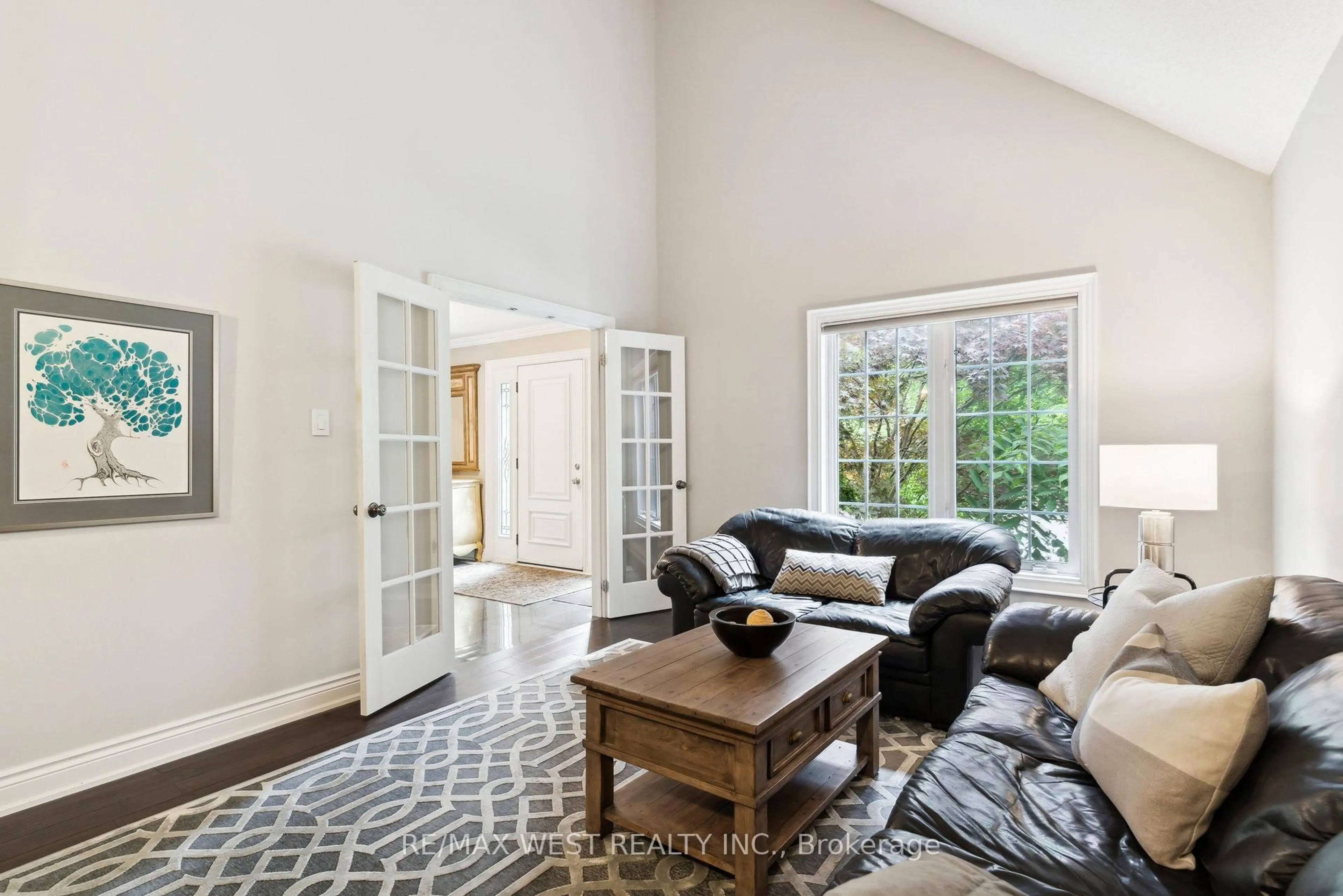 Living room with furniture, unknown for 18 Harrowsmith Pl, Richmond Hill Ontario L4E 2J9