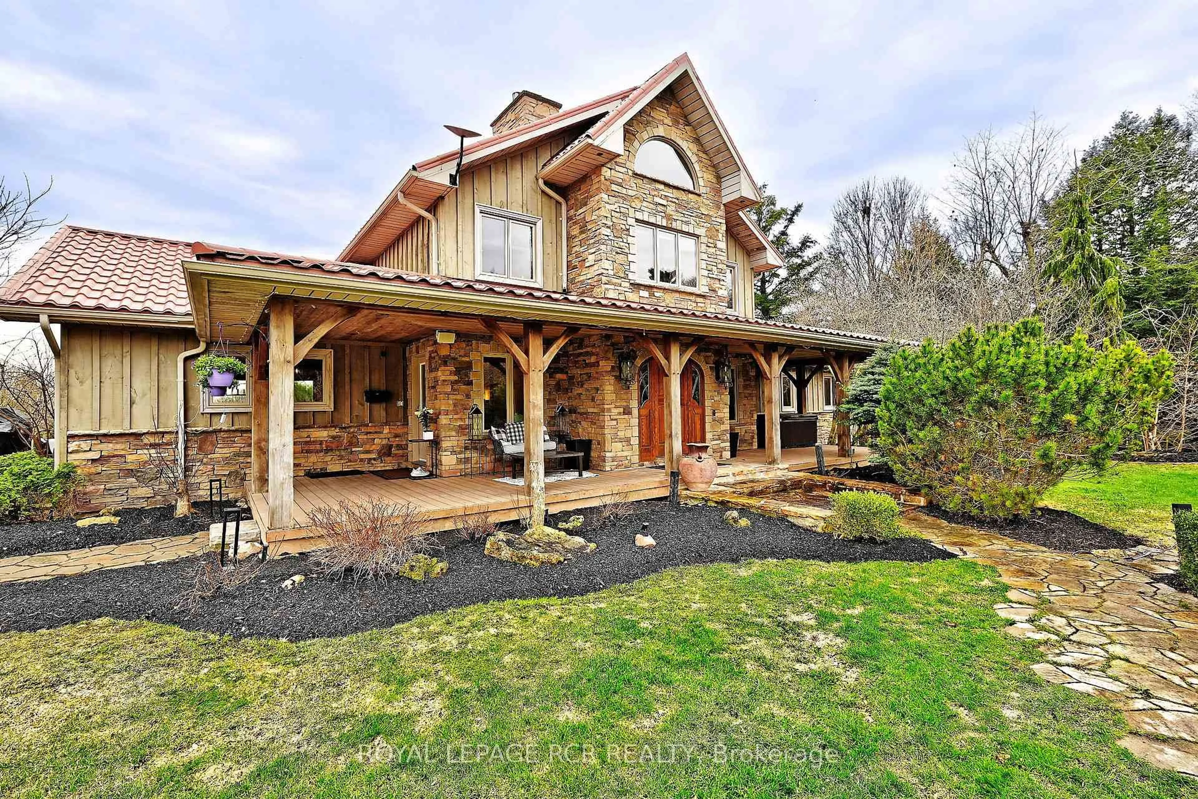 Home with brick exterior material, unknown for 3327 9th Line, Bradford West Gwillimbury Ontario L3Z 3S4
