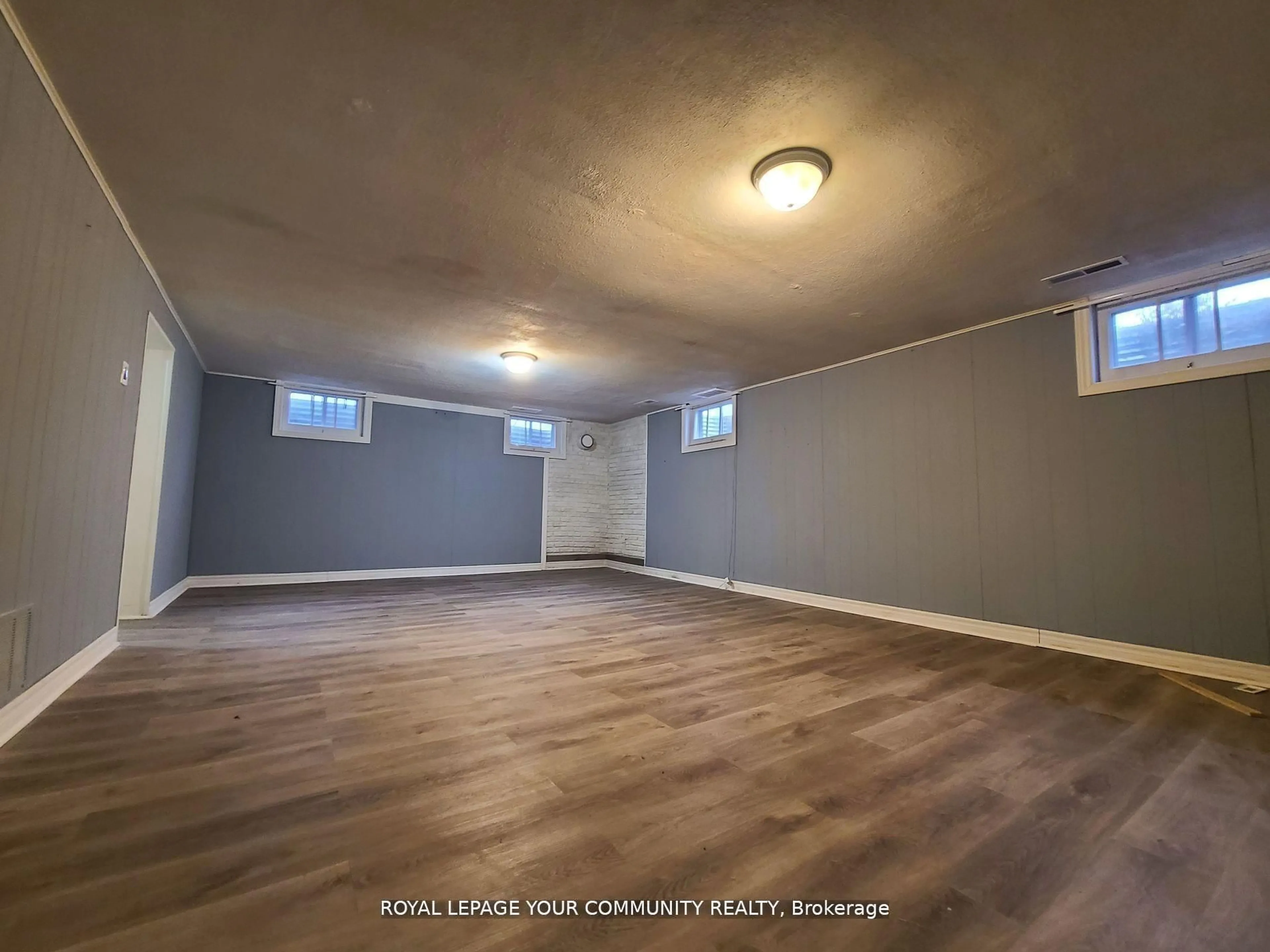 A pic of a room for 197 Church St, Bradford West Gwillimbury Ontario L3Z 1R4