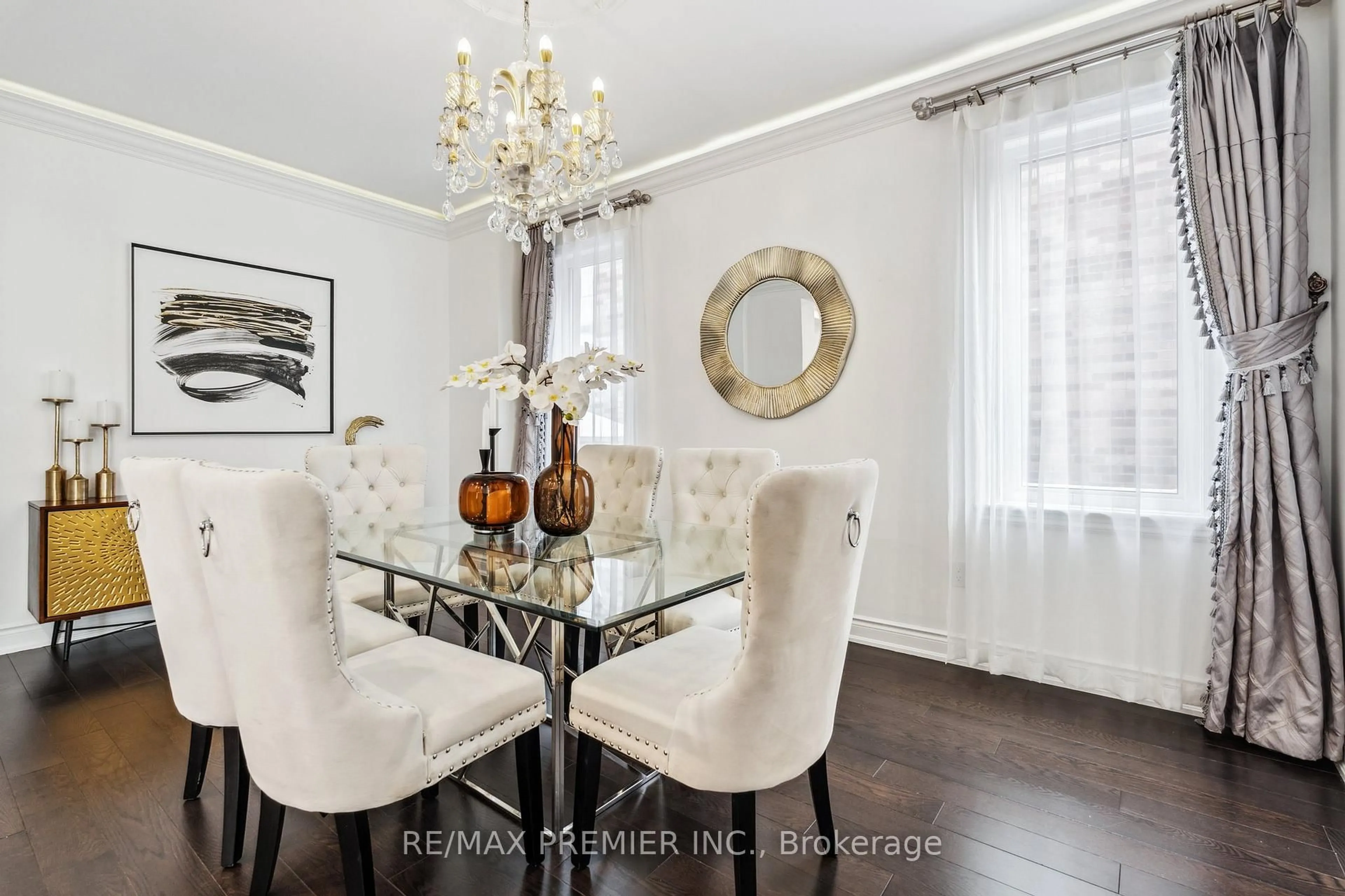 Dining room, wood/laminate floor for 76 Heintzman Cres, Vaughan Ontario L6A 4T1