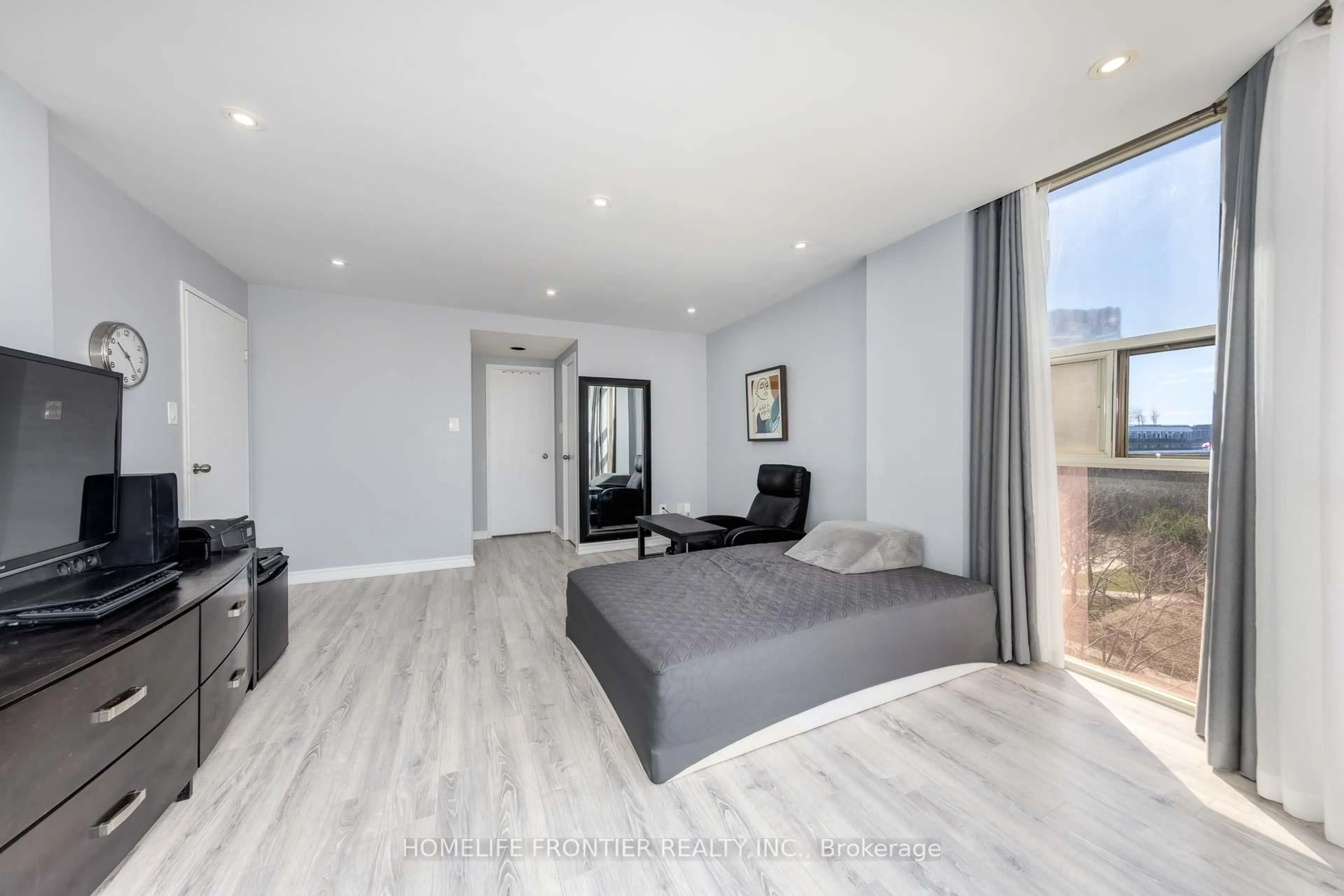 A pic of a room for 20 Baif Blvd #704, Richmond Hill Ontario L4C 8T1