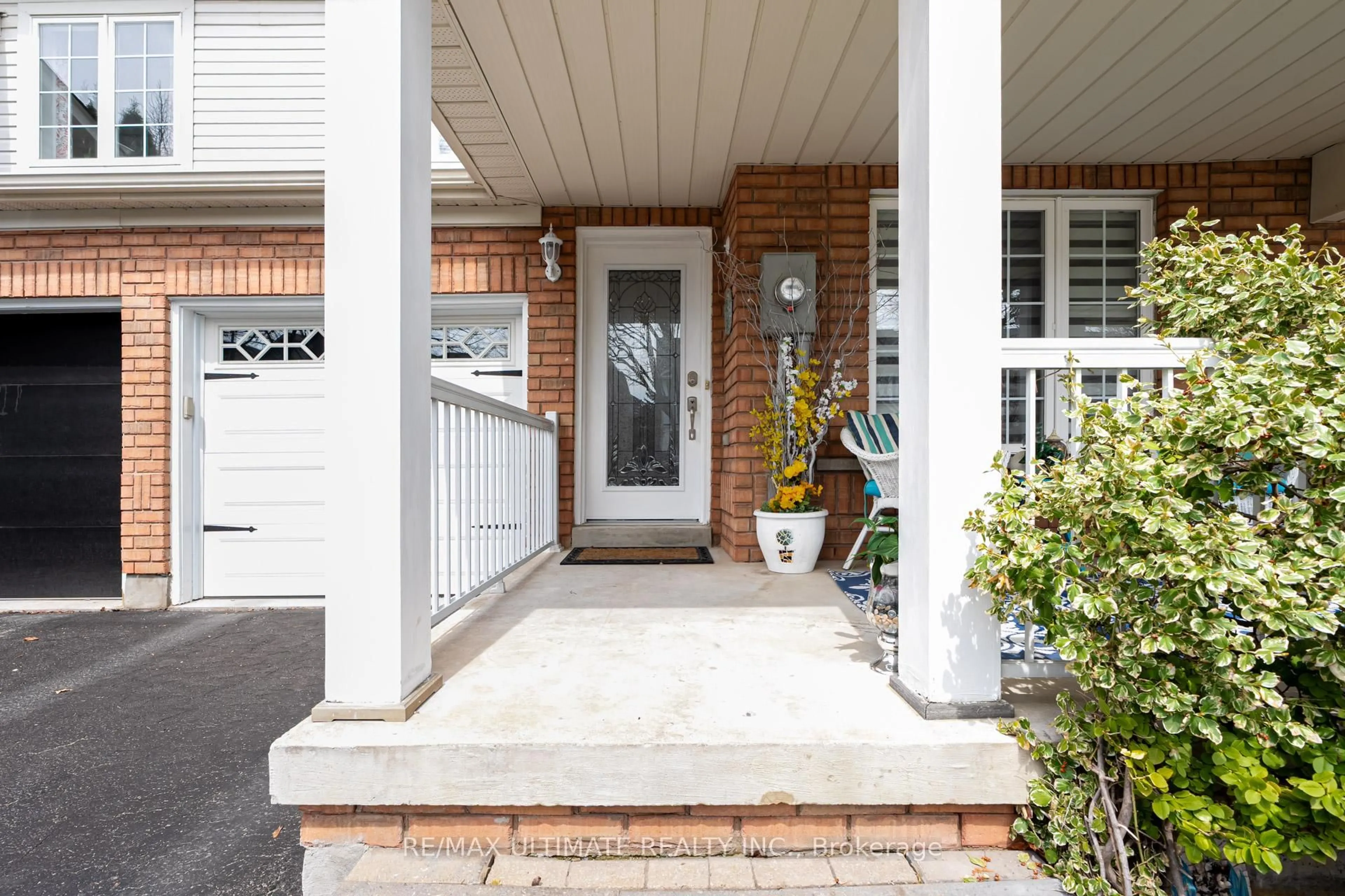 Unknown for 30 Glasgow Cres, Georgina Ontario L4P 4B3