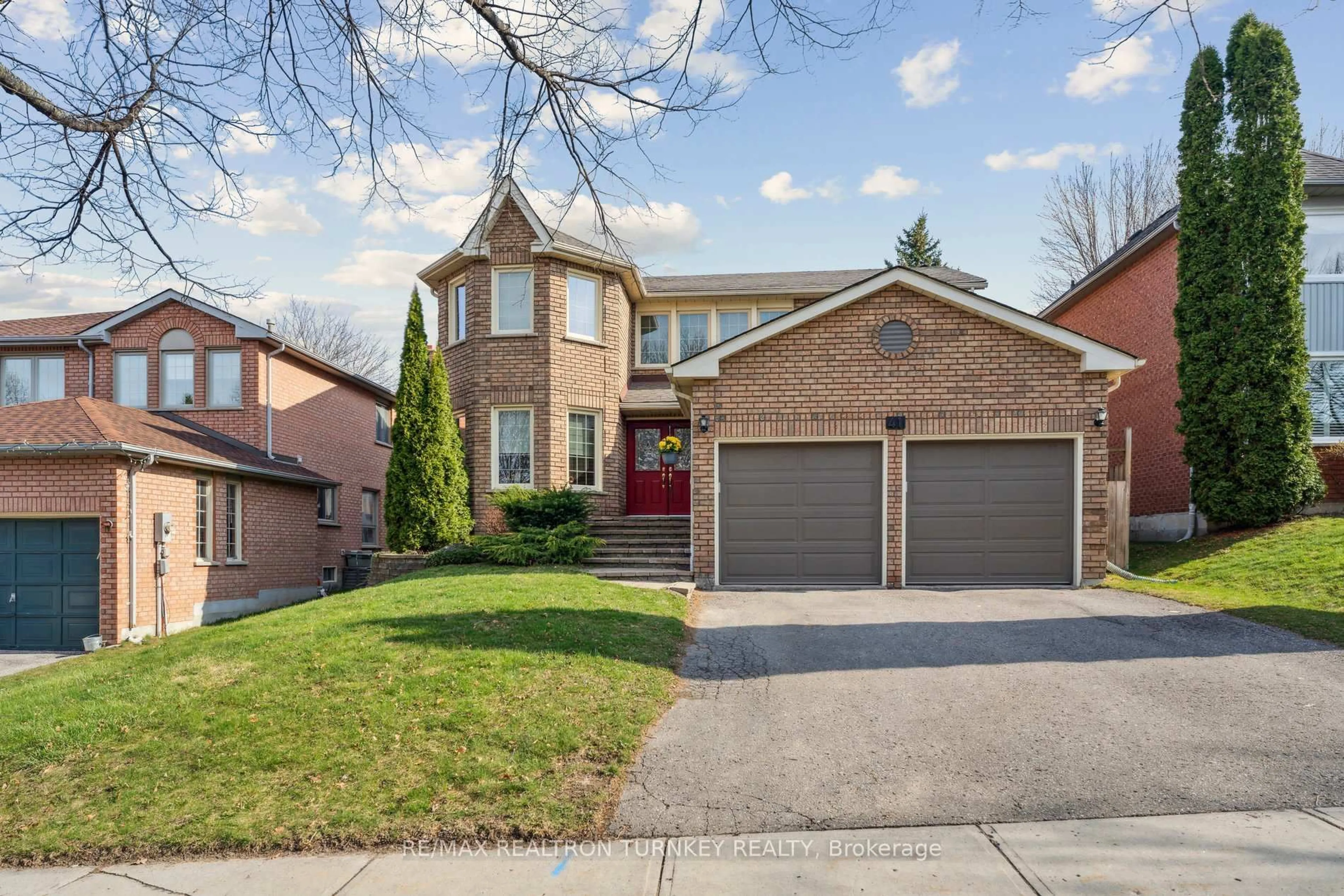 Home with brick exterior material, street for 41 Goldsmith Cres, Newmarket Ontario L3X 1R4